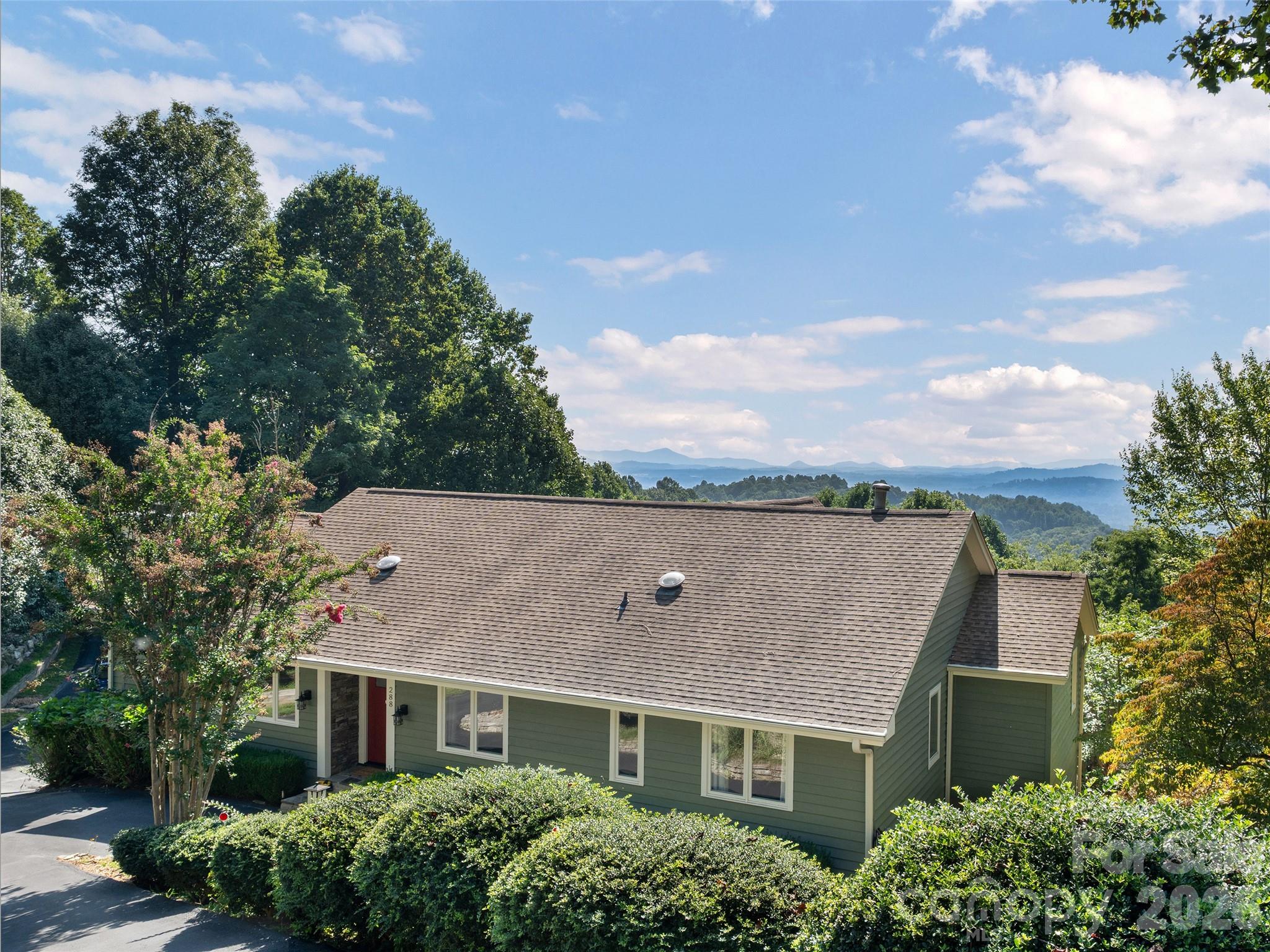 288 Roberts Drive — Laurel Park