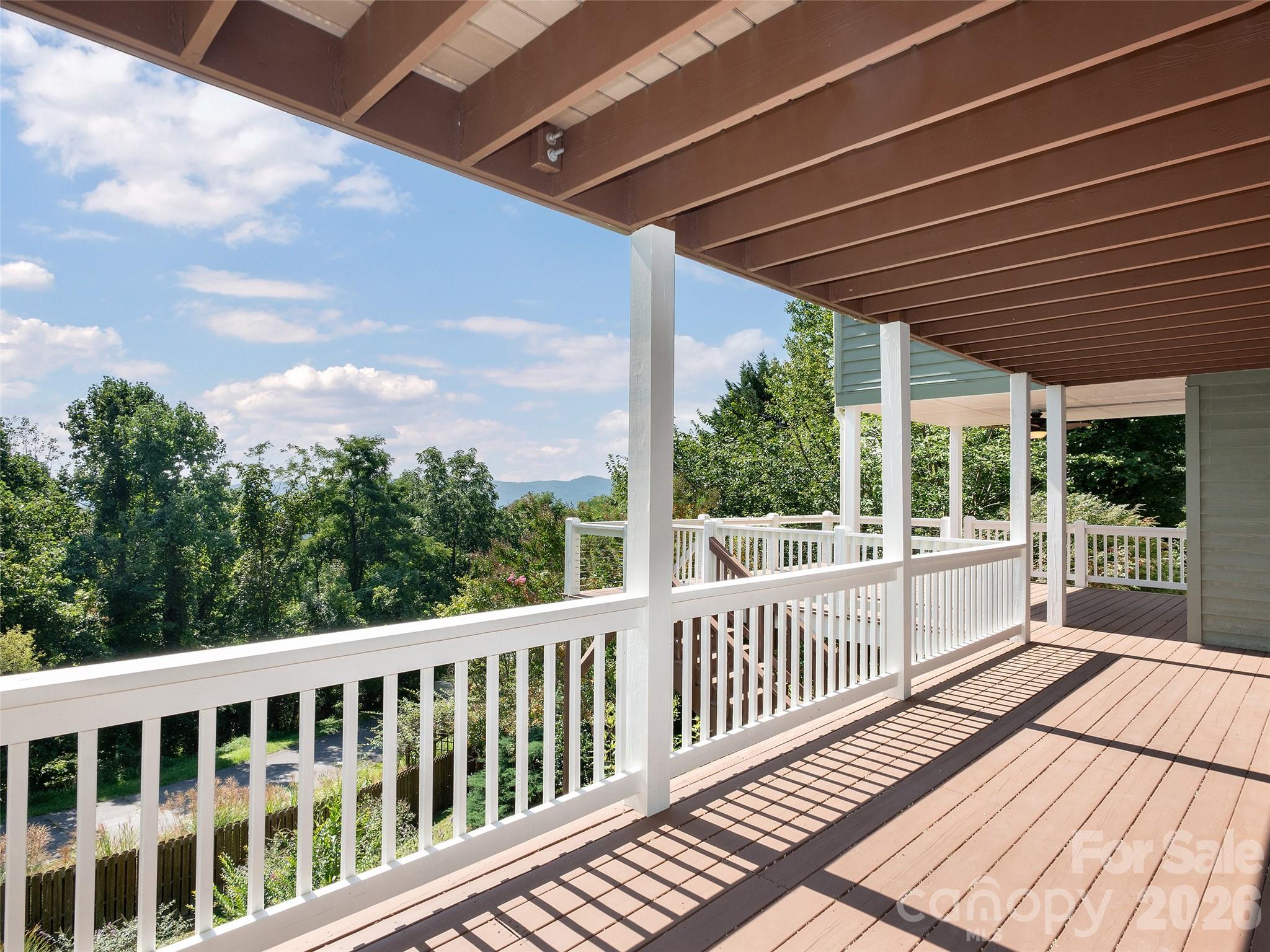 288 Roberts Drive — Laurel Park