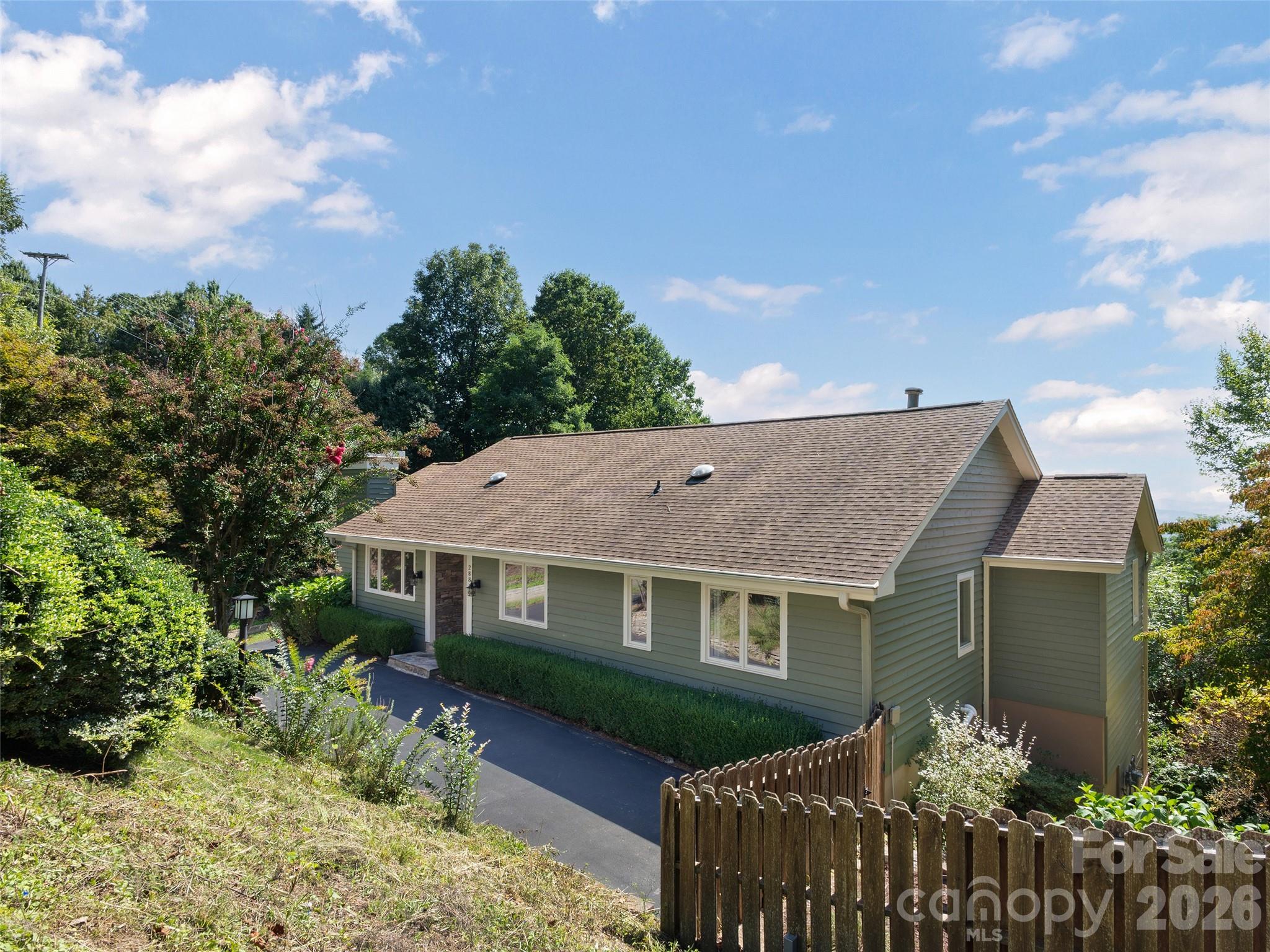 288 Roberts Drive — Laurel Park
