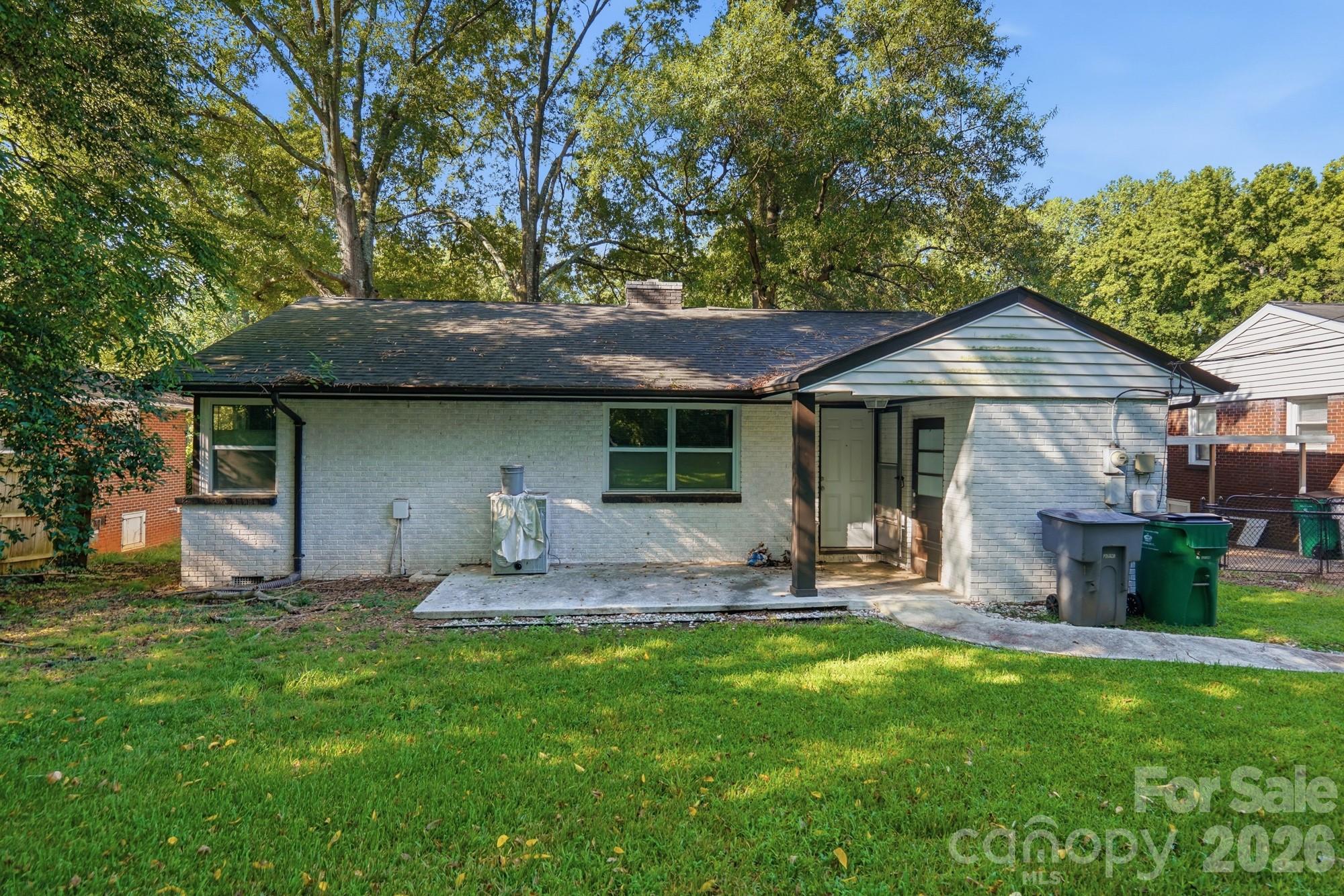 3300 Bonaire Drive — Charlotte