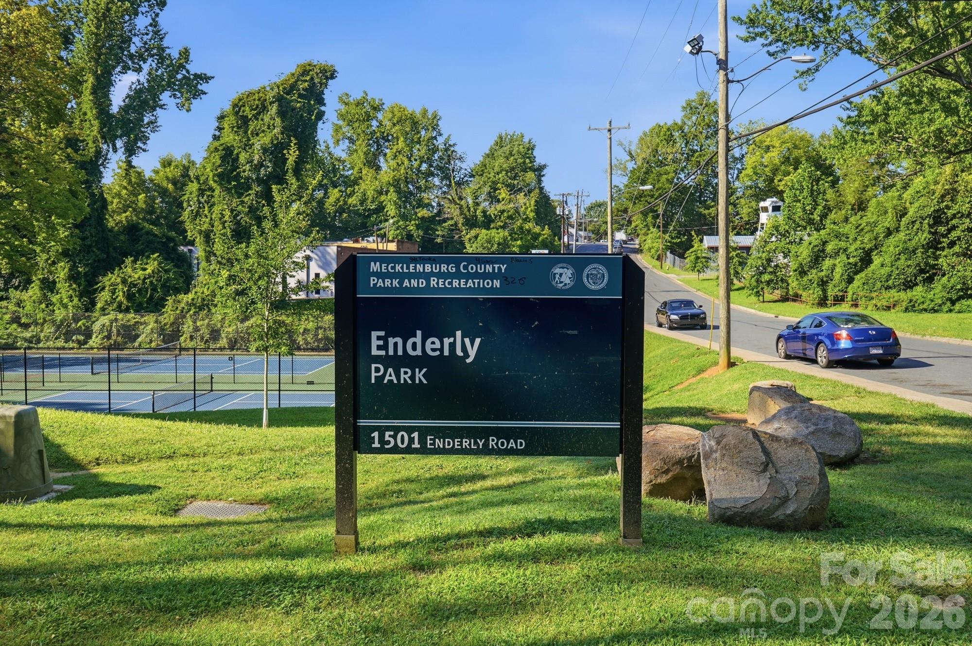 3300 Bonaire Drive — Charlotte