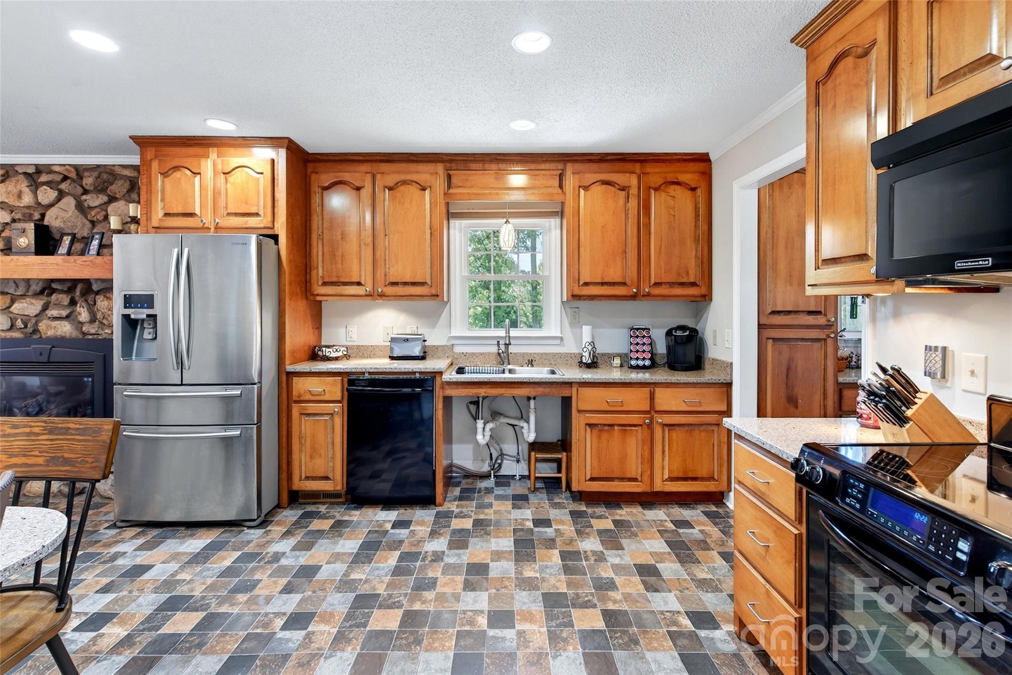 146 Cobblestone Drive — Marion