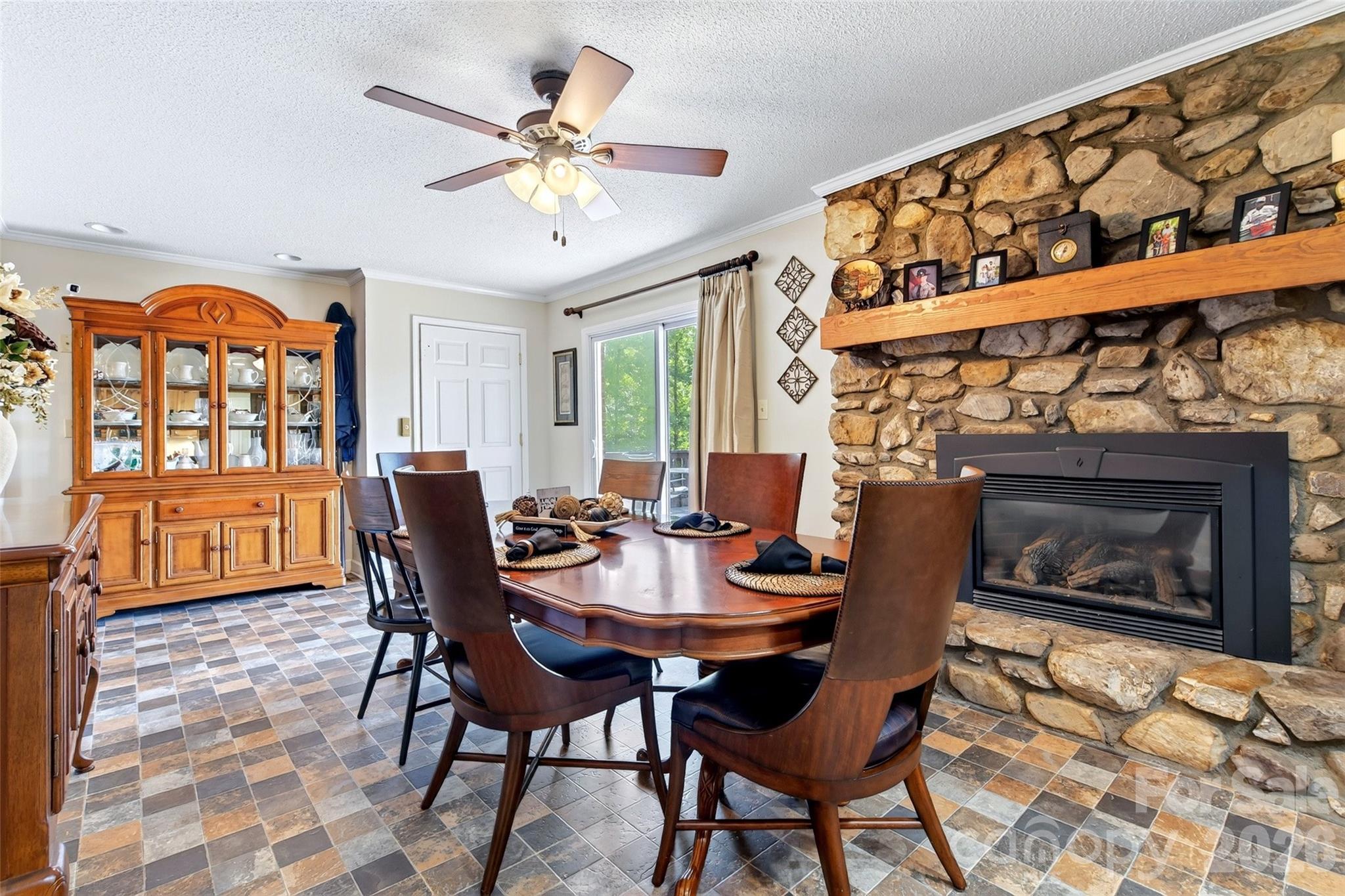 146 Cobblestone Drive — Marion