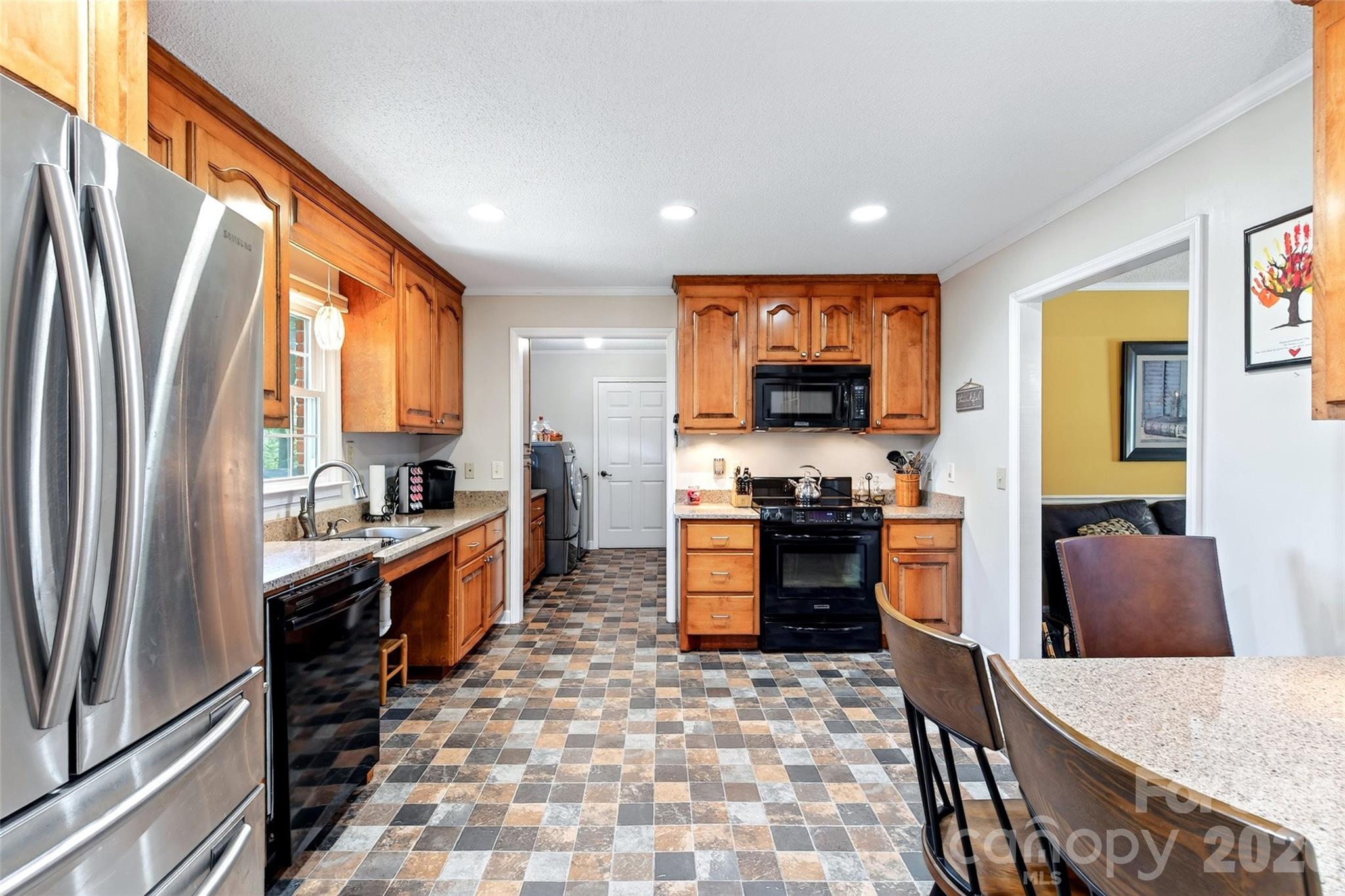 146 Cobblestone Drive — Marion