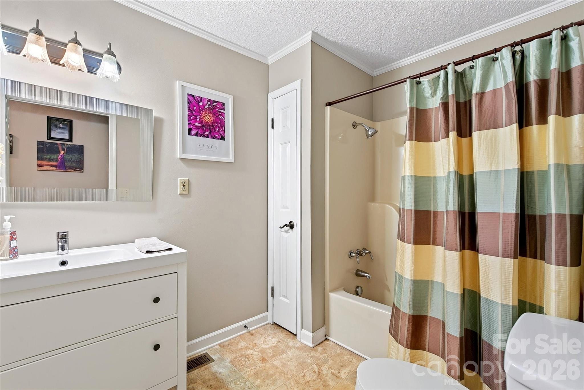 146 Cobblestone Drive — Marion