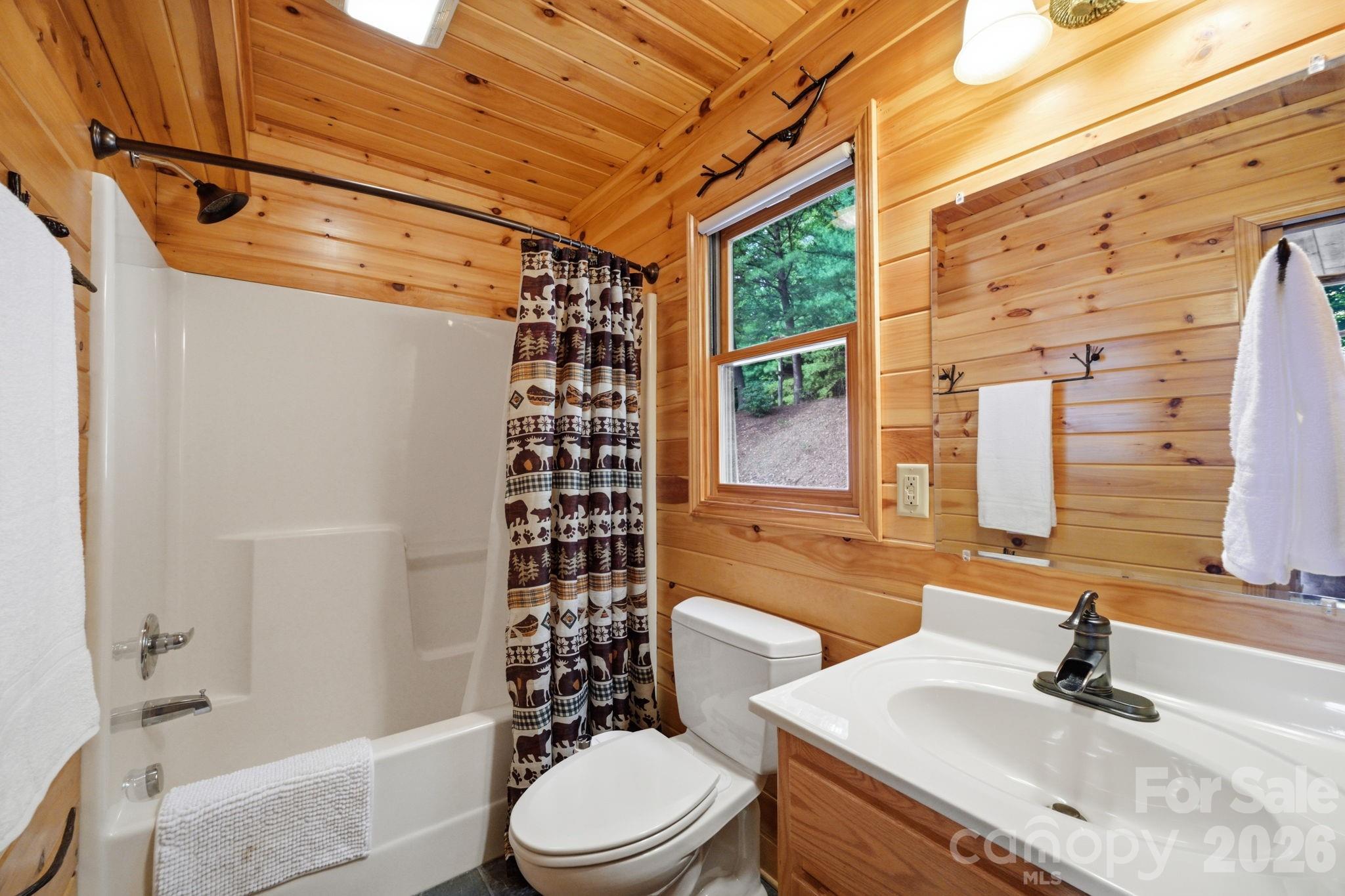 142 Fawn Lane — Purlear