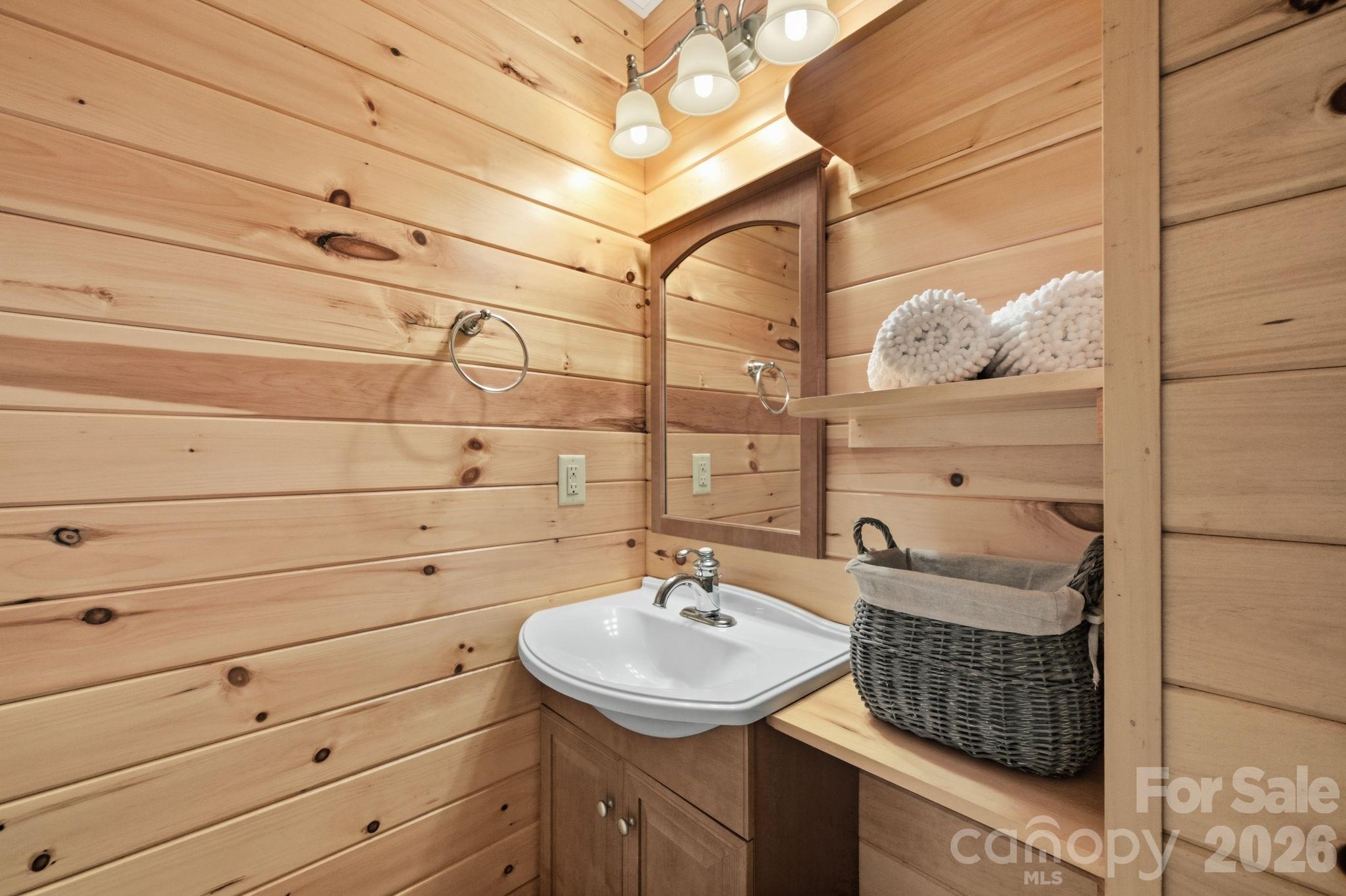 142 Fawn Lane — Purlear
