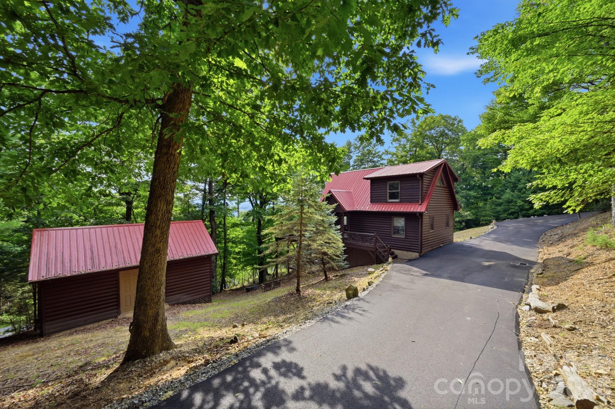 142 Fawn Lane — Purlear