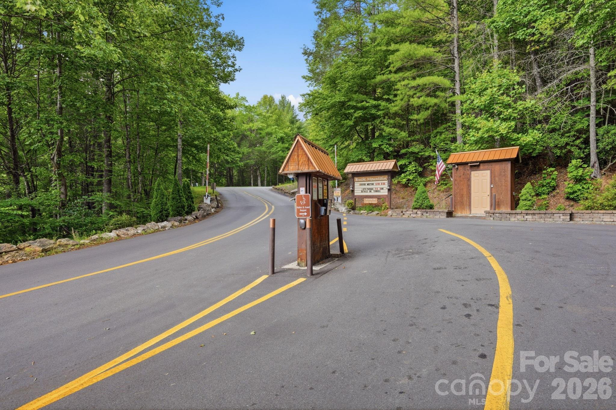 142 Fawn Lane — Purlear