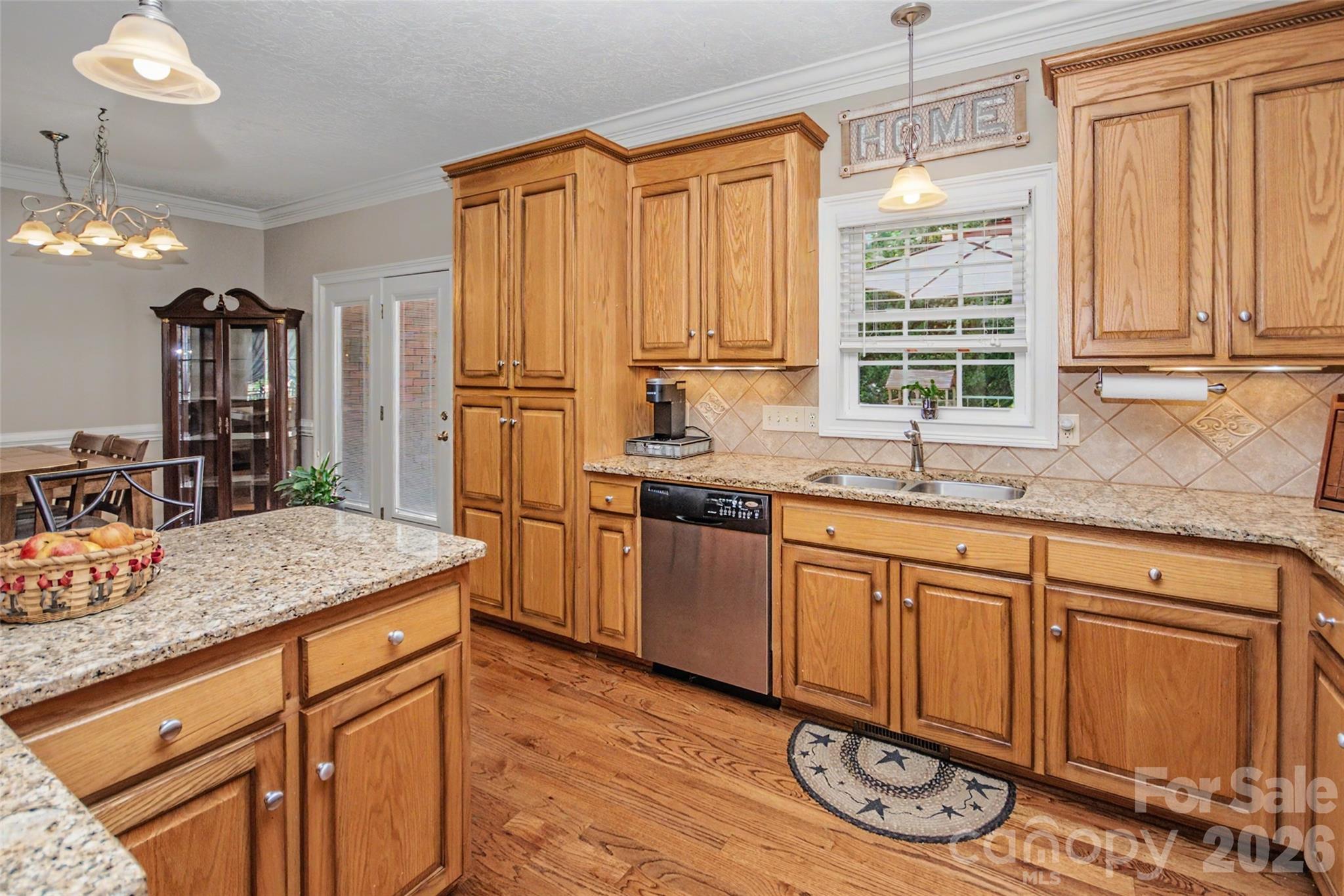 204 Seven Springs Loop — Statesville