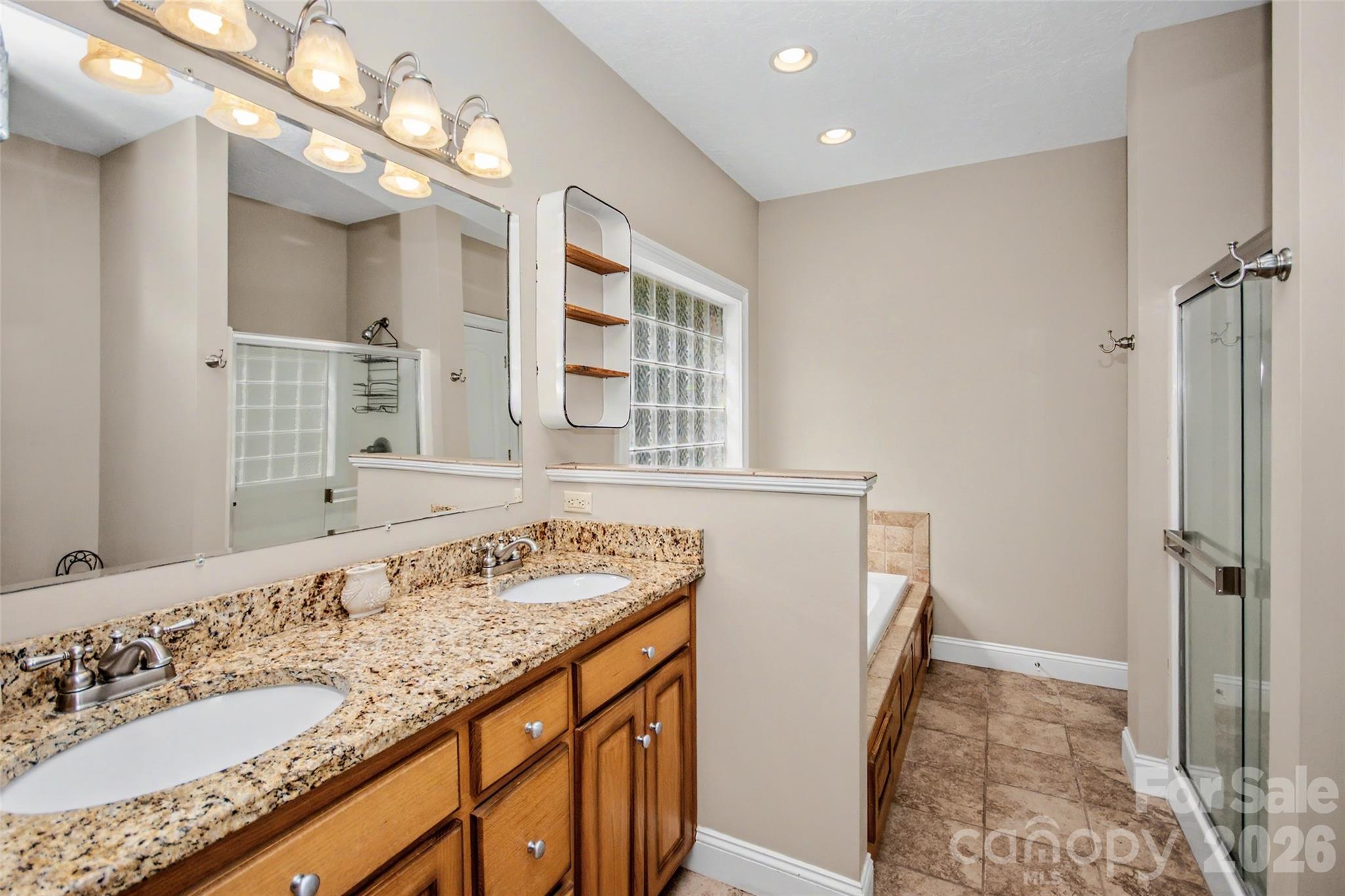 204 Seven Springs Loop — Statesville
