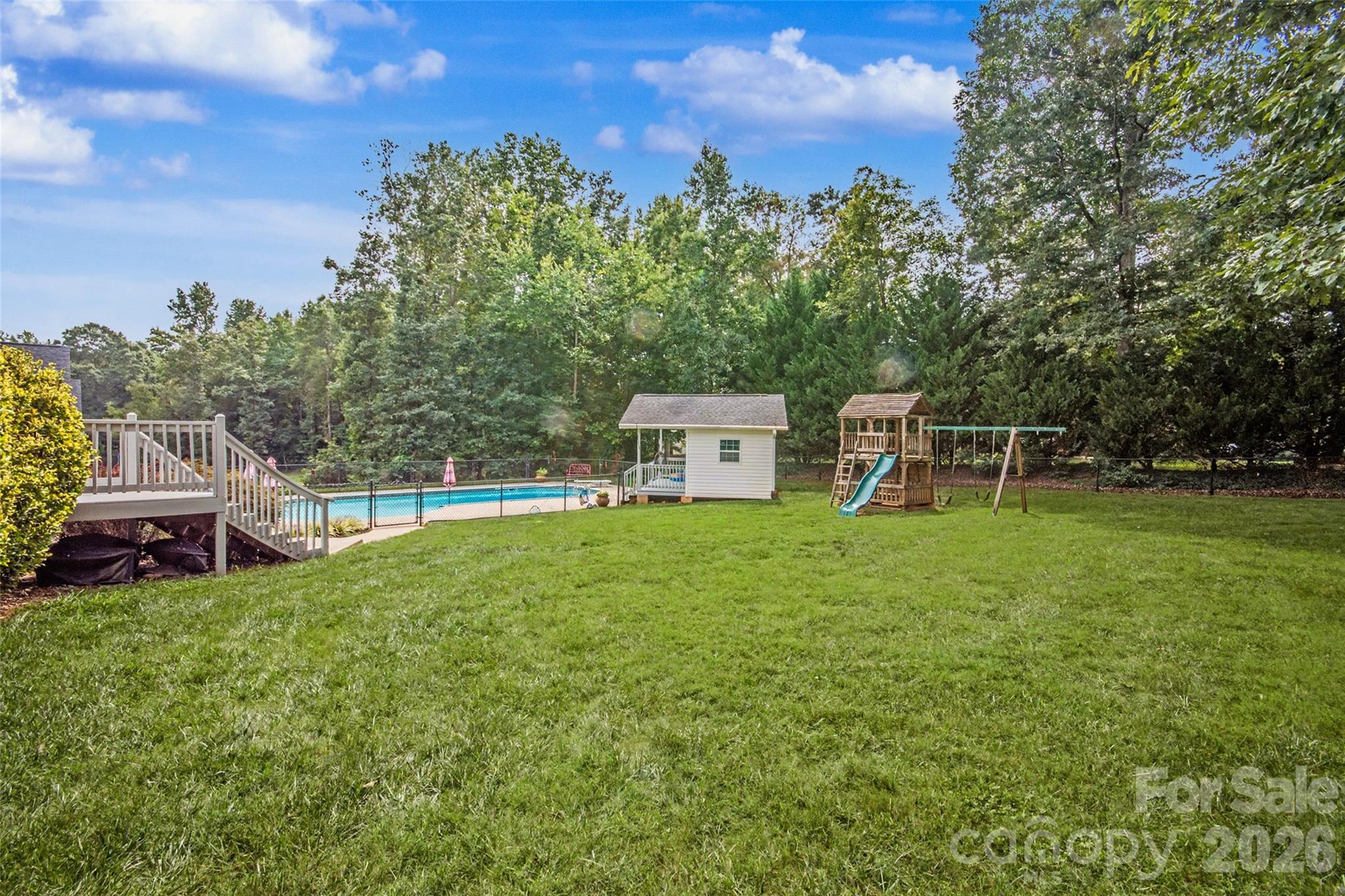 204 Seven Springs Loop — Statesville