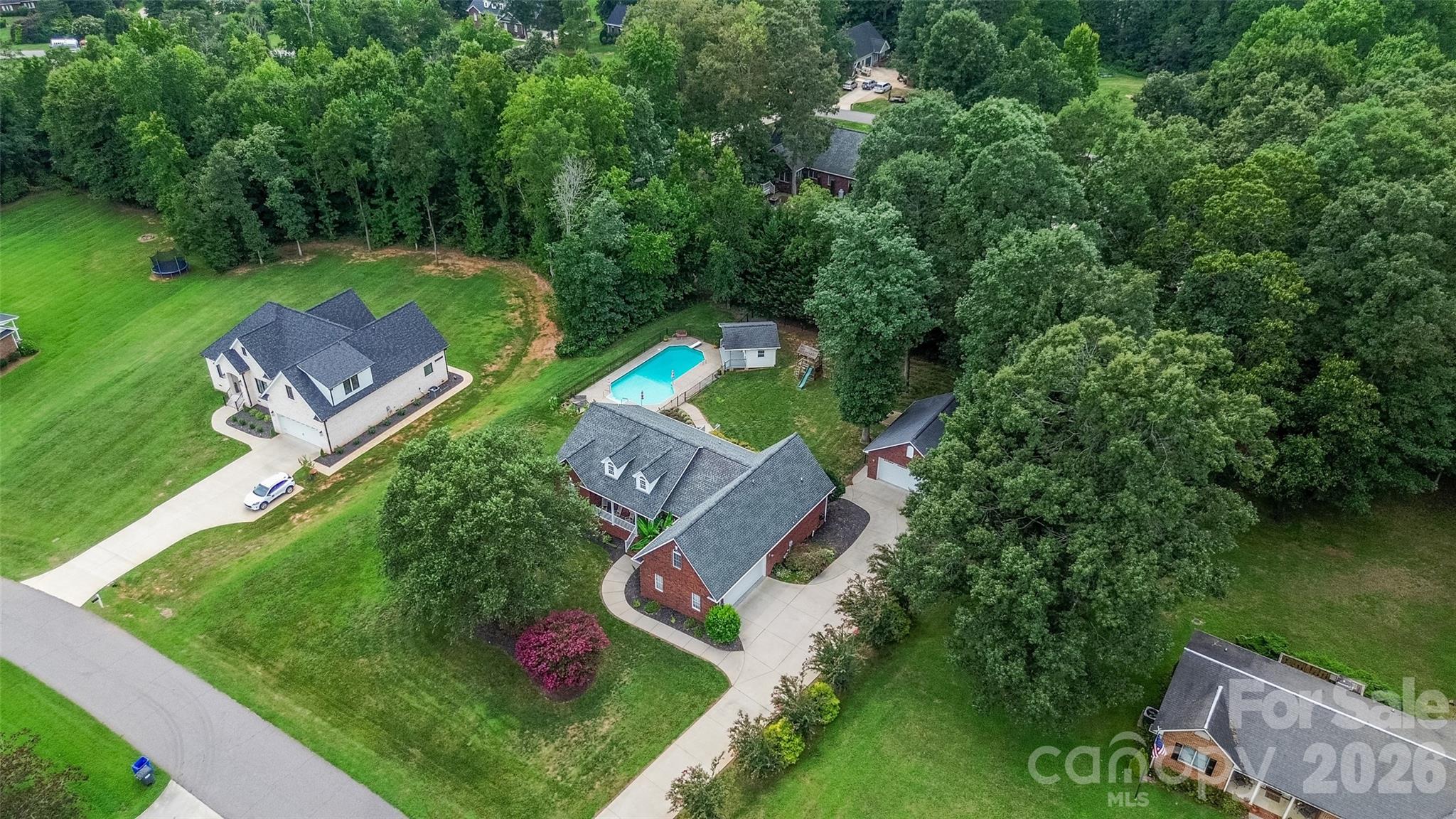 204 Seven Springs Loop — Statesville