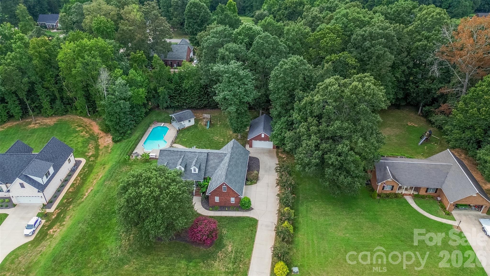 204 Seven Springs Loop — Statesville