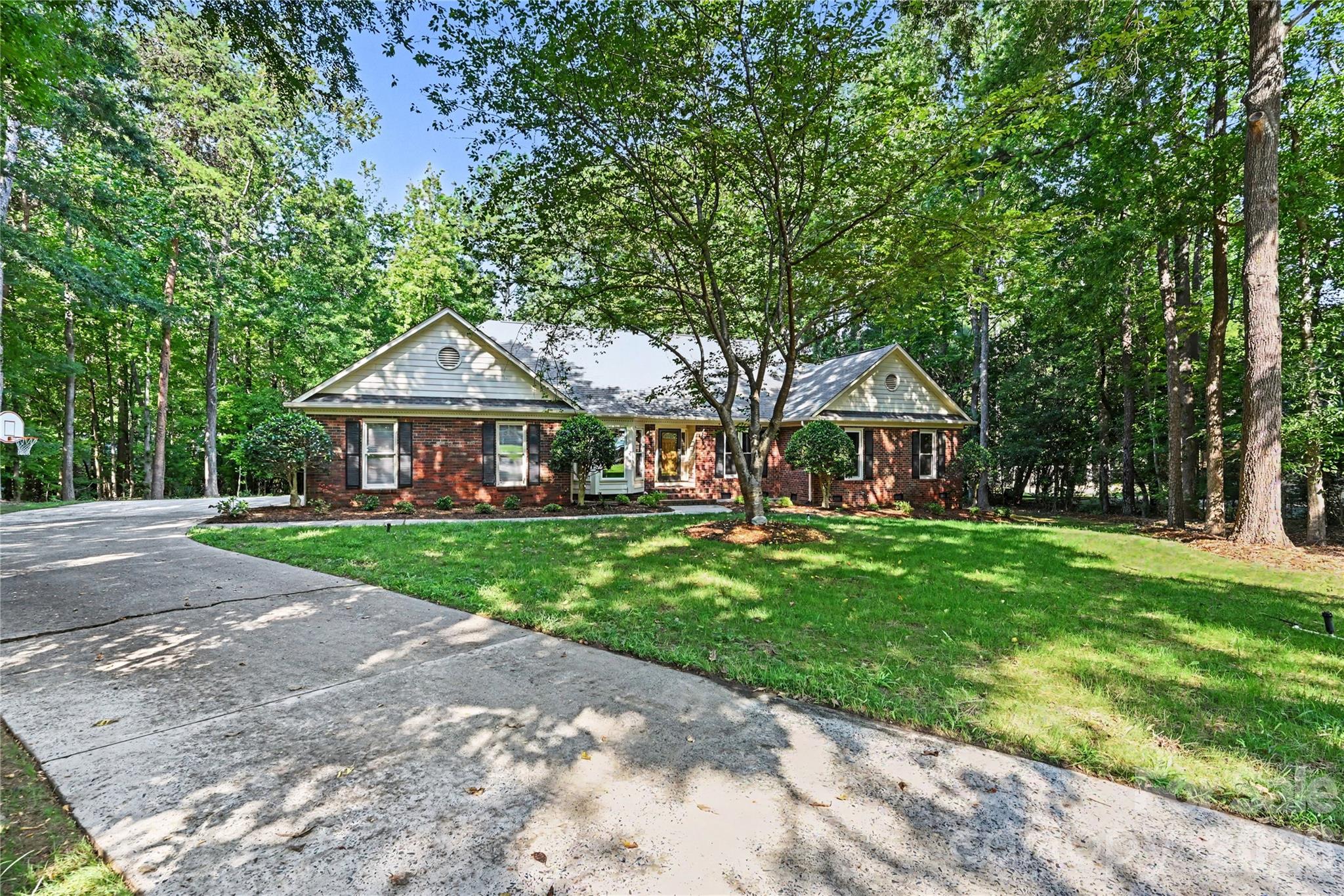 14905 Wyndham Oaks Drive — Charlotte