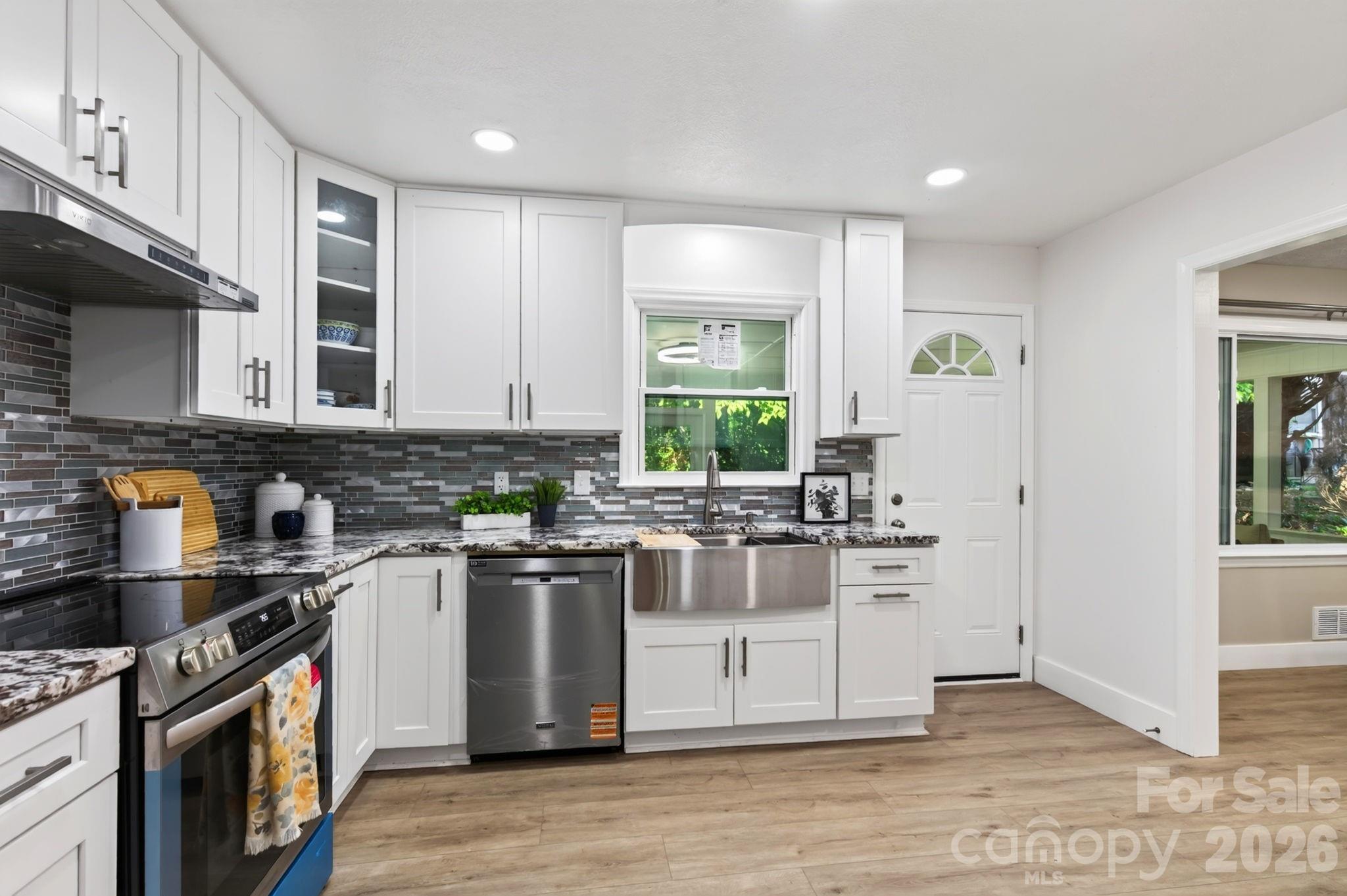 65 Beechwood Road — Asheville