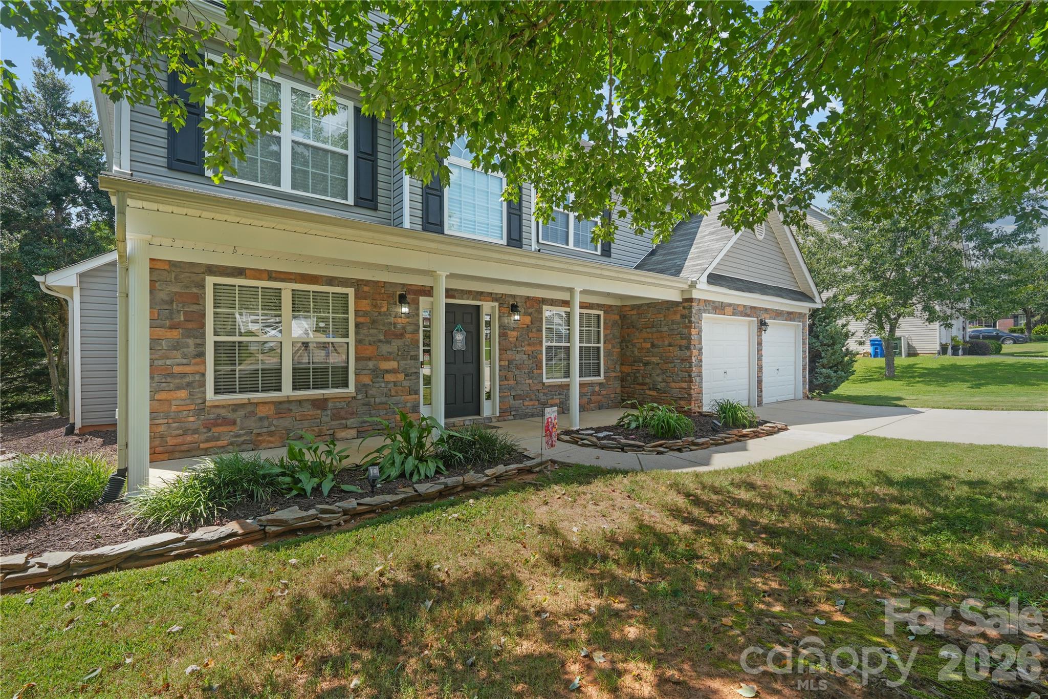 190 Almora Loop — Mooresville
