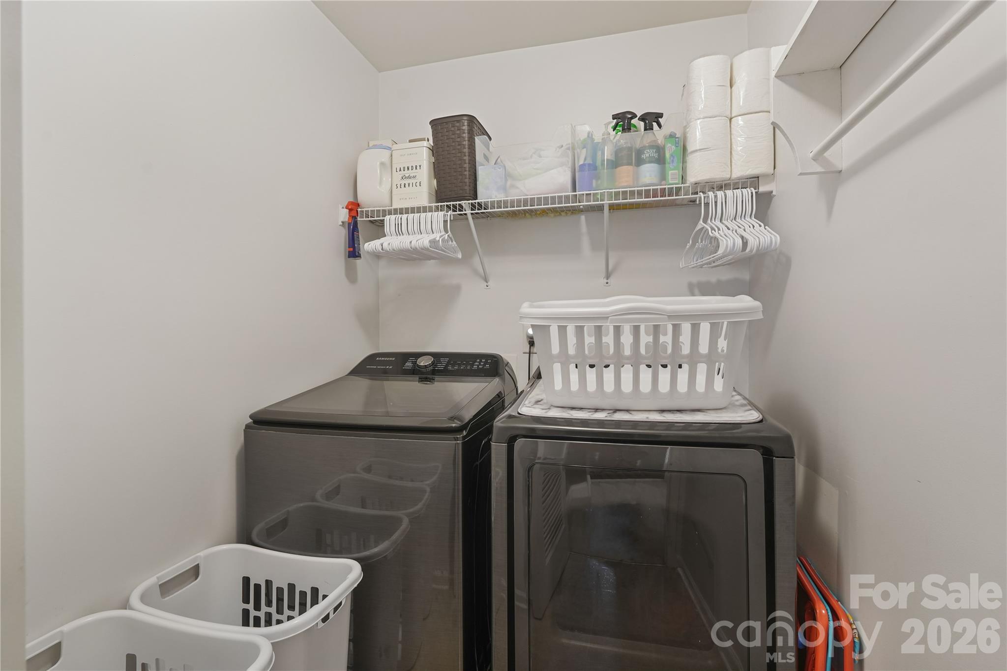 190 Almora Loop — Mooresville