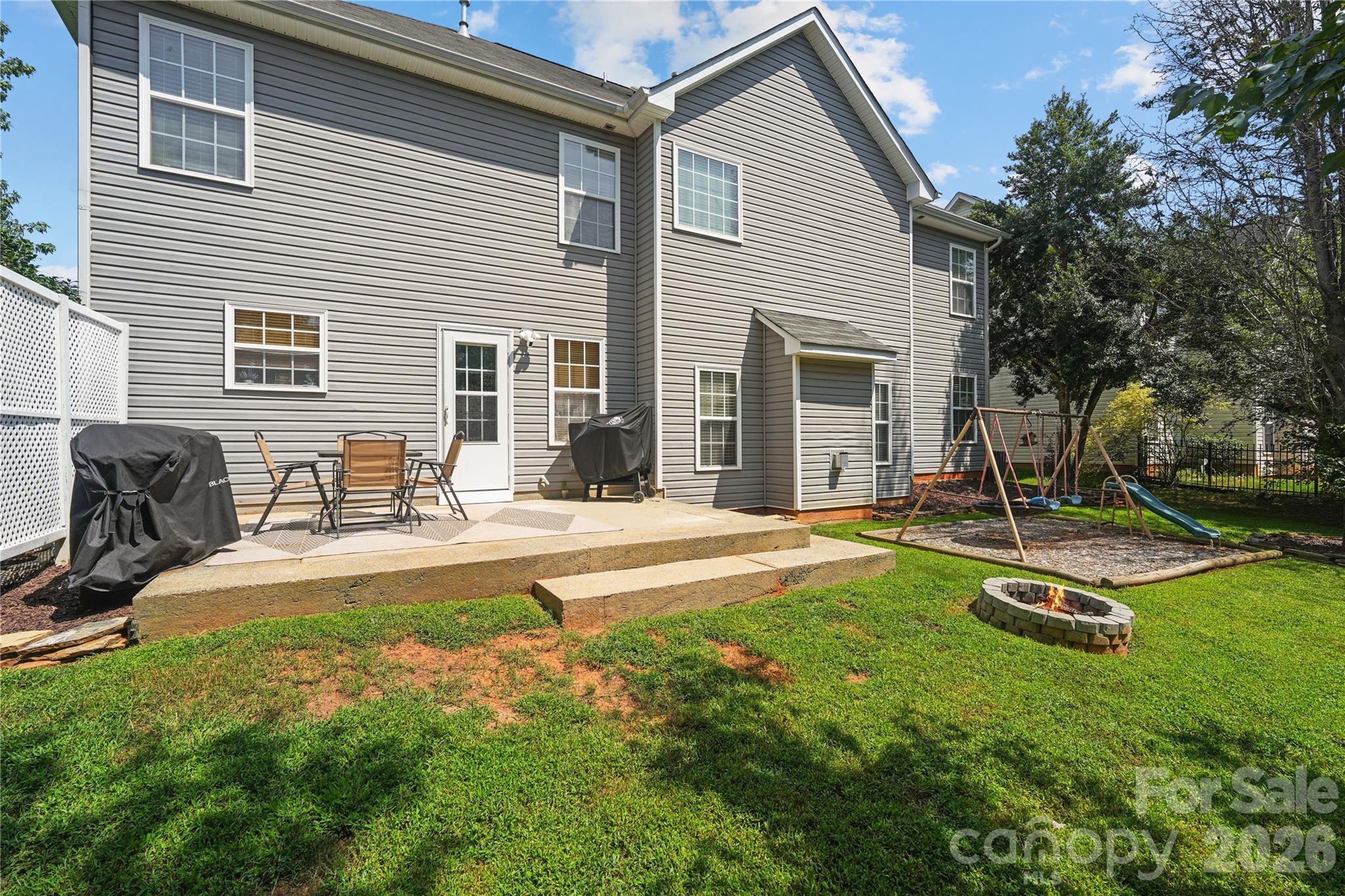 190 Almora Loop — Mooresville