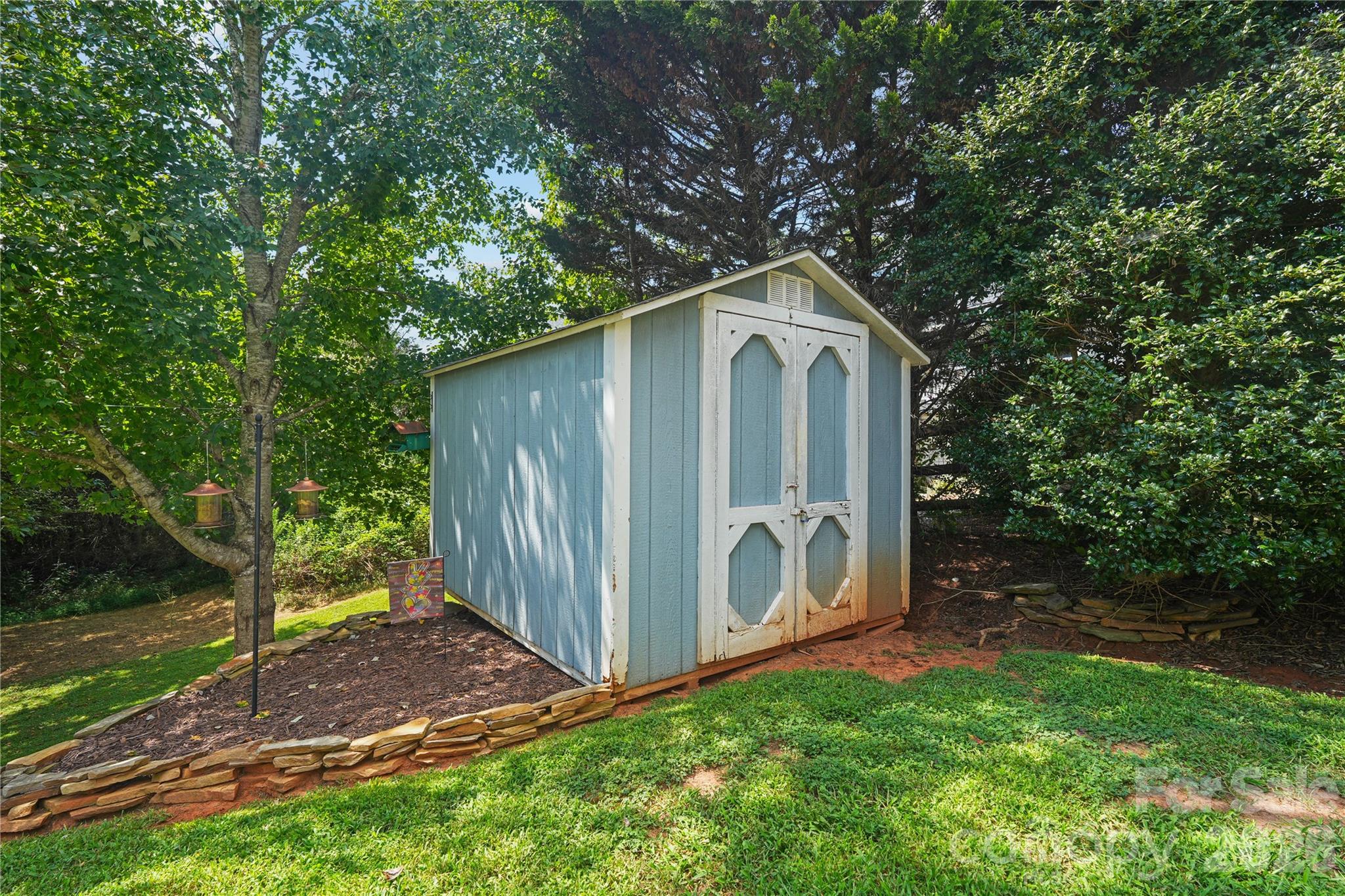 190 Almora Loop — Mooresville