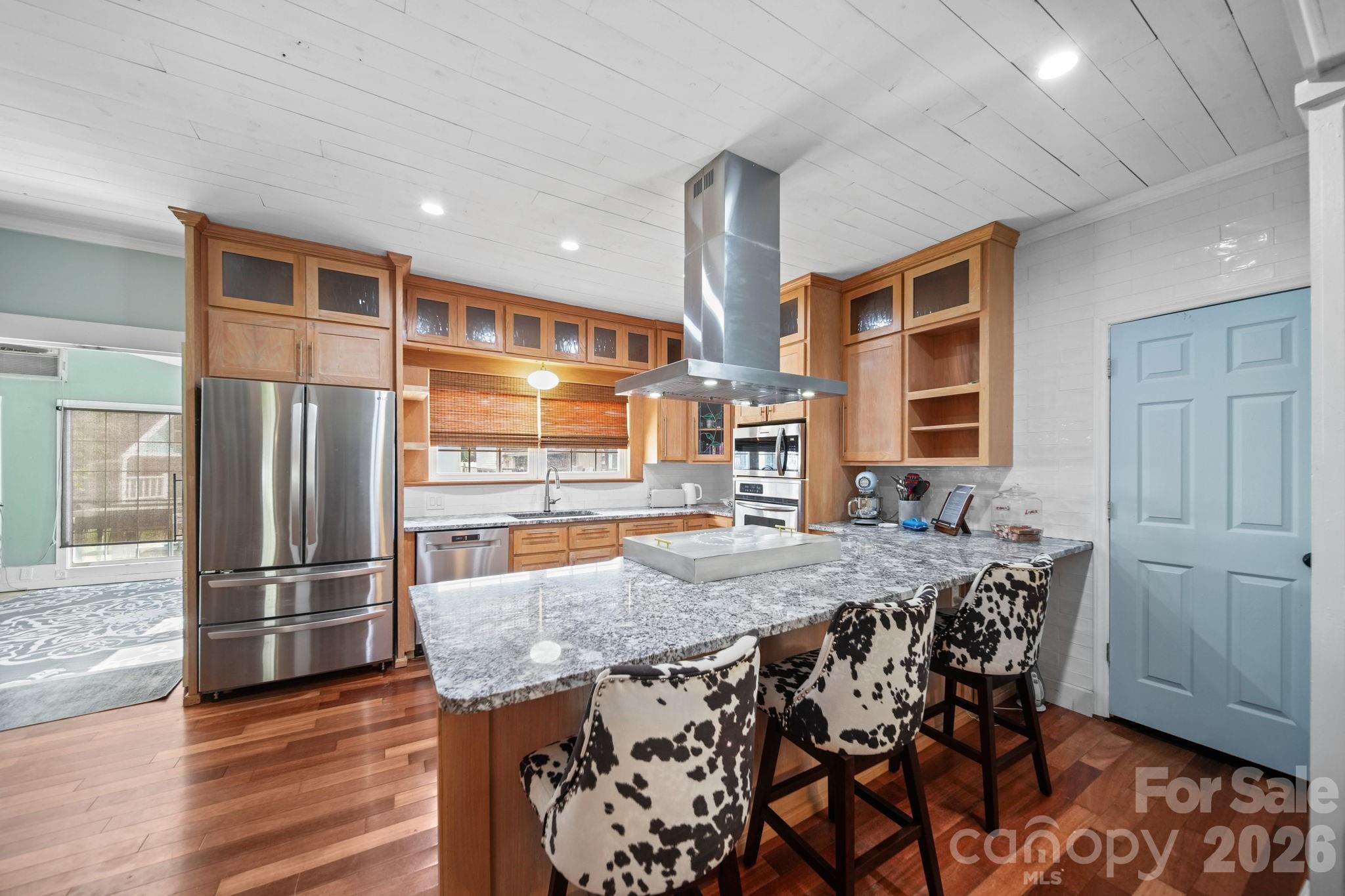 101 W Raleigh Street — Stanfield