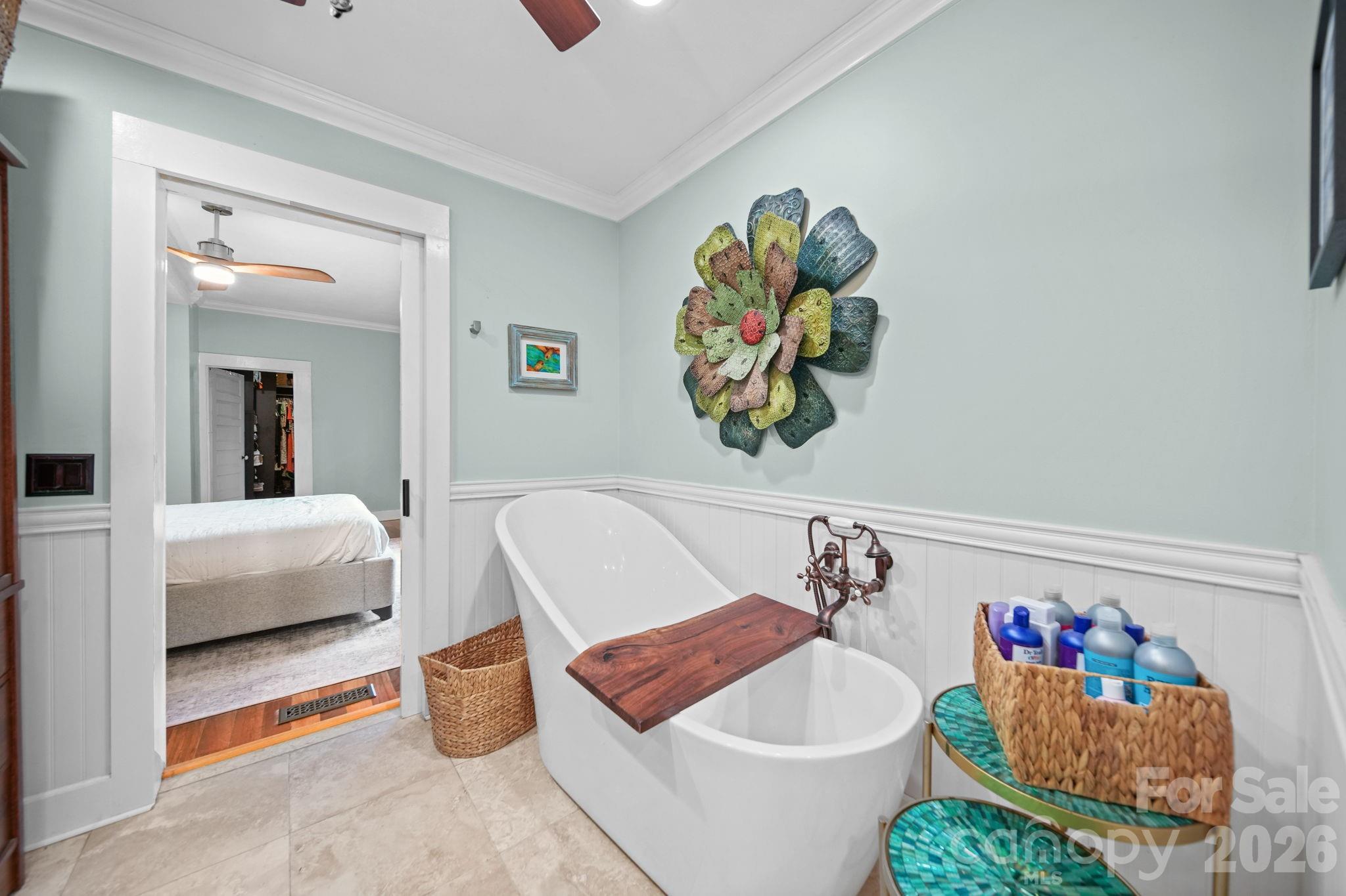 101 W Raleigh Street — Stanfield