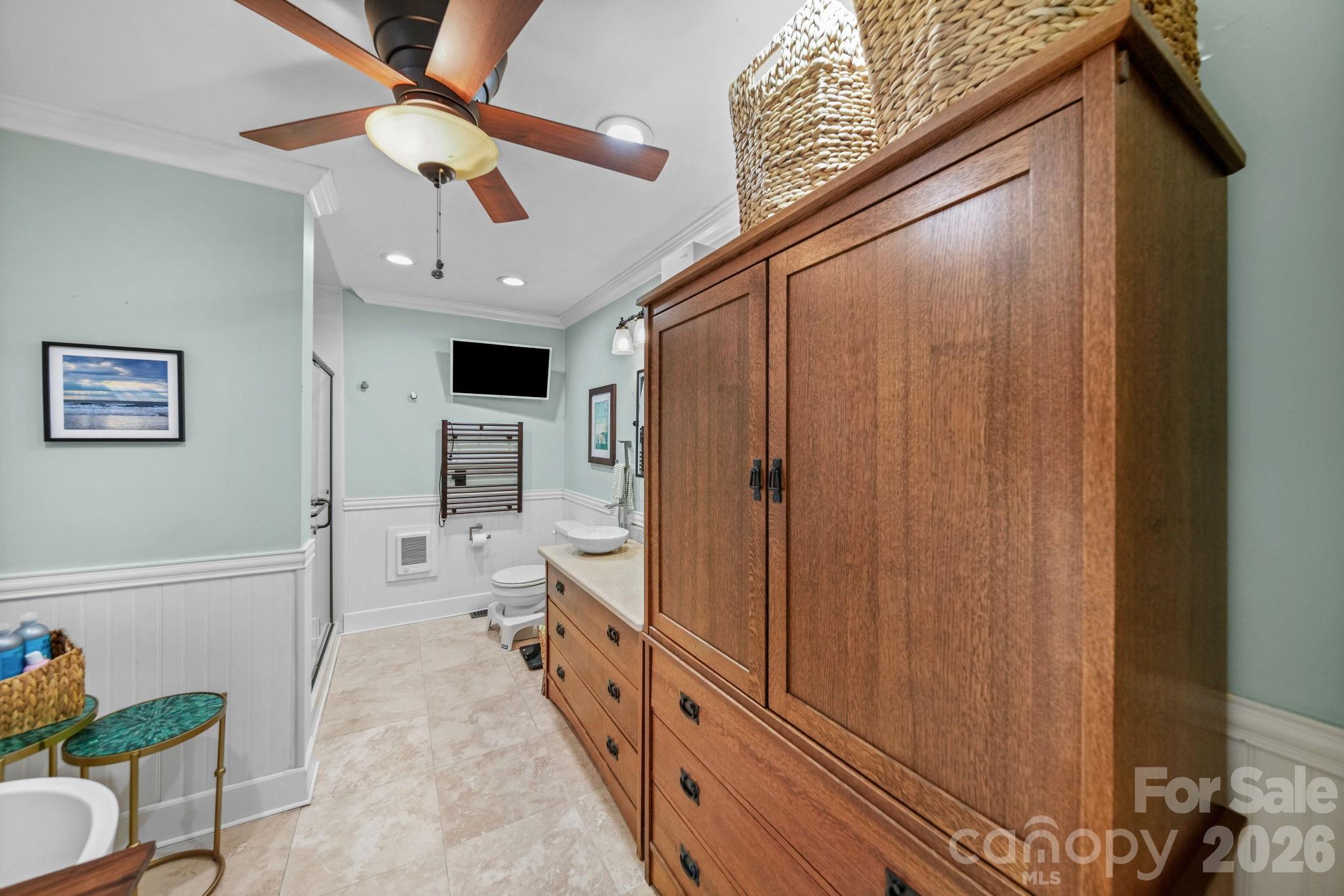 101 W Raleigh Street — Stanfield