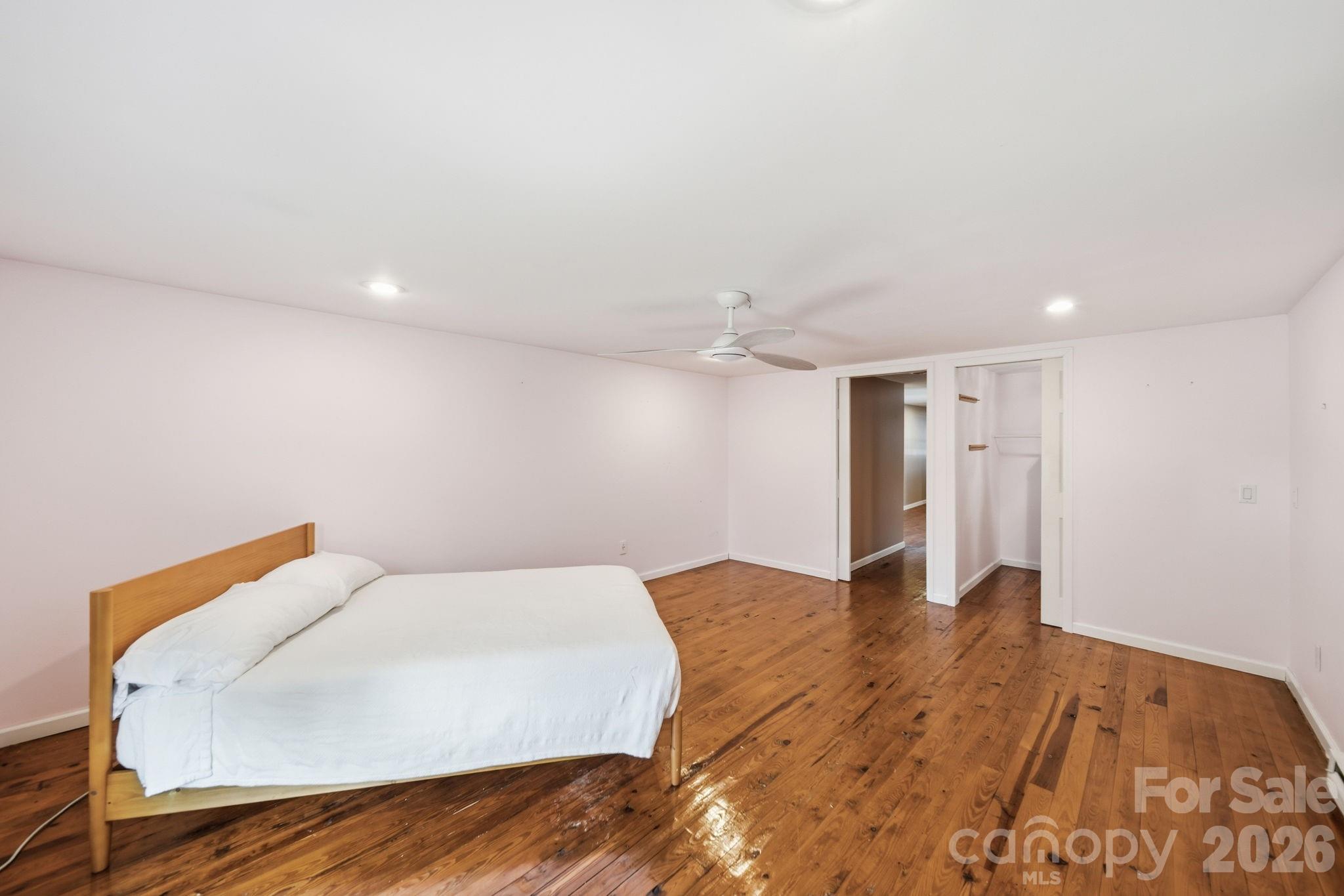 101 W Raleigh Street — Stanfield