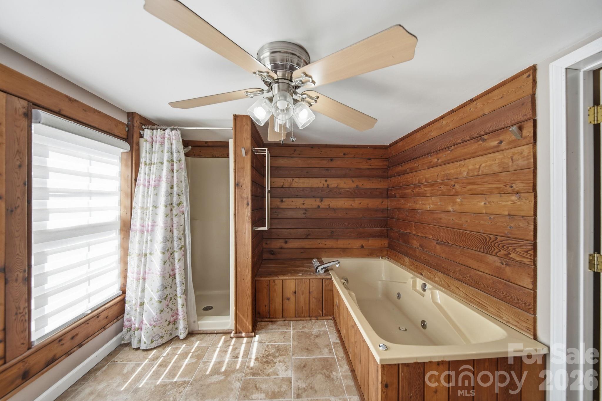 101 W Raleigh Street — Stanfield