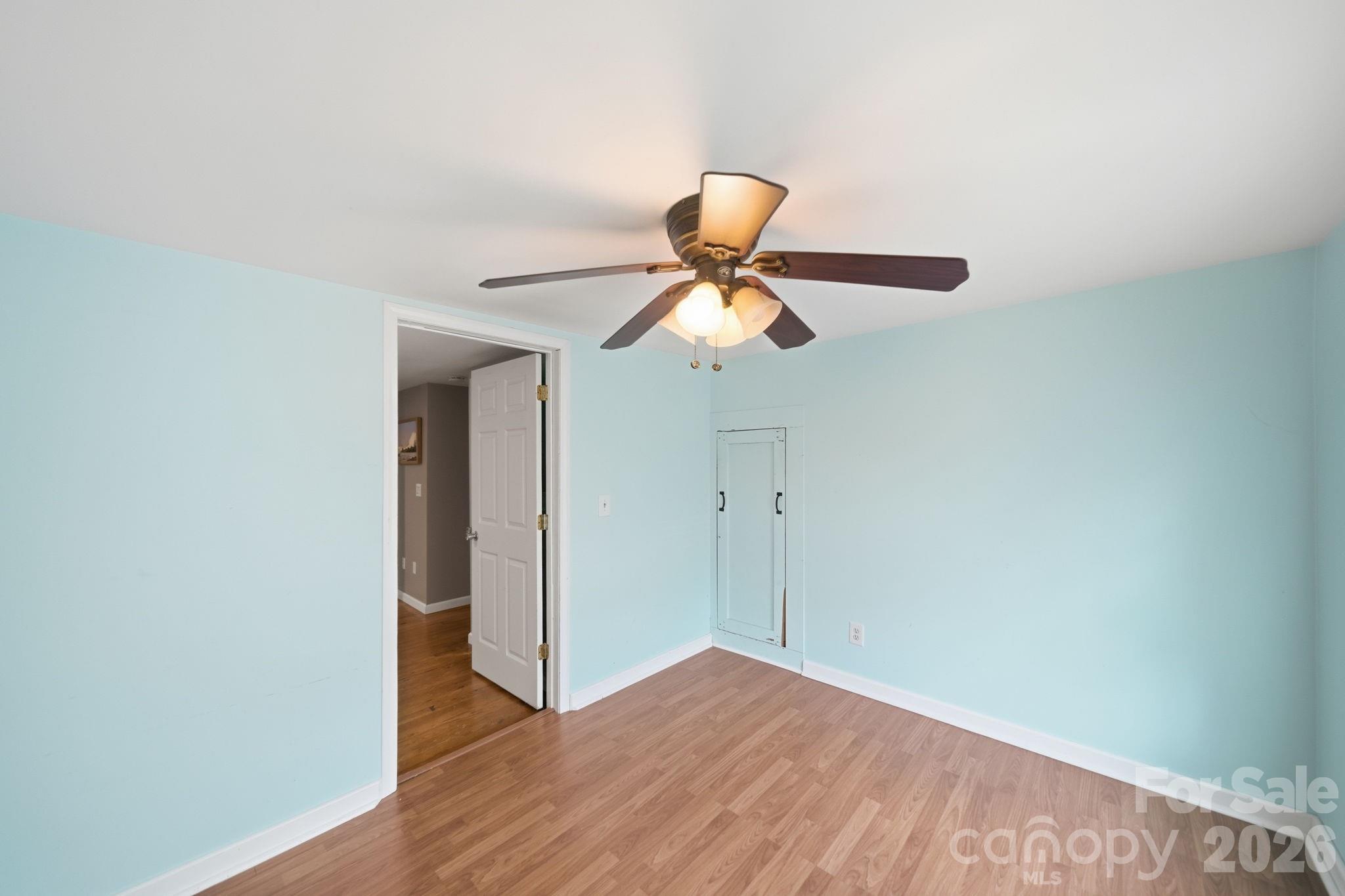 101 W Raleigh Street — Stanfield