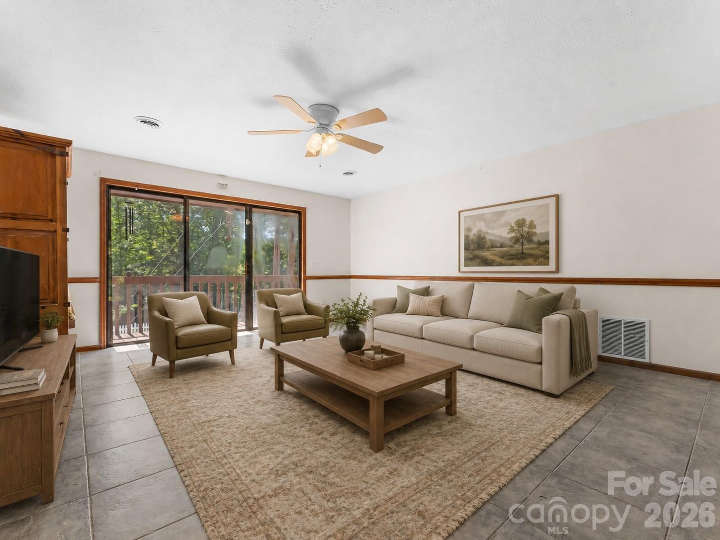 40 Country Bear Lane — Flat Rock