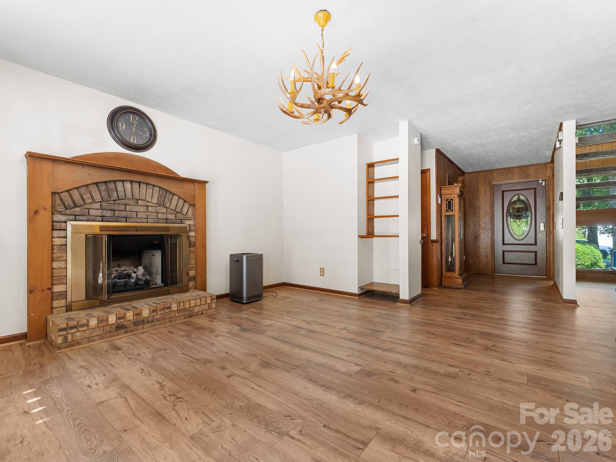 40 Country Bear Lane — Flat Rock