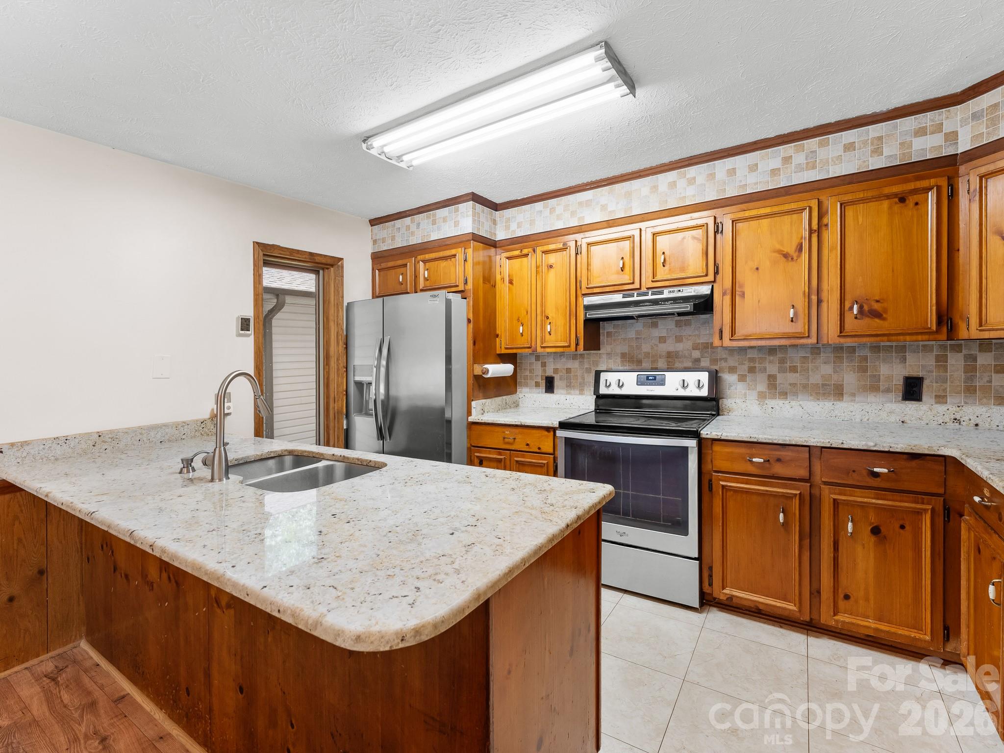 40 Country Bear Lane — Flat Rock