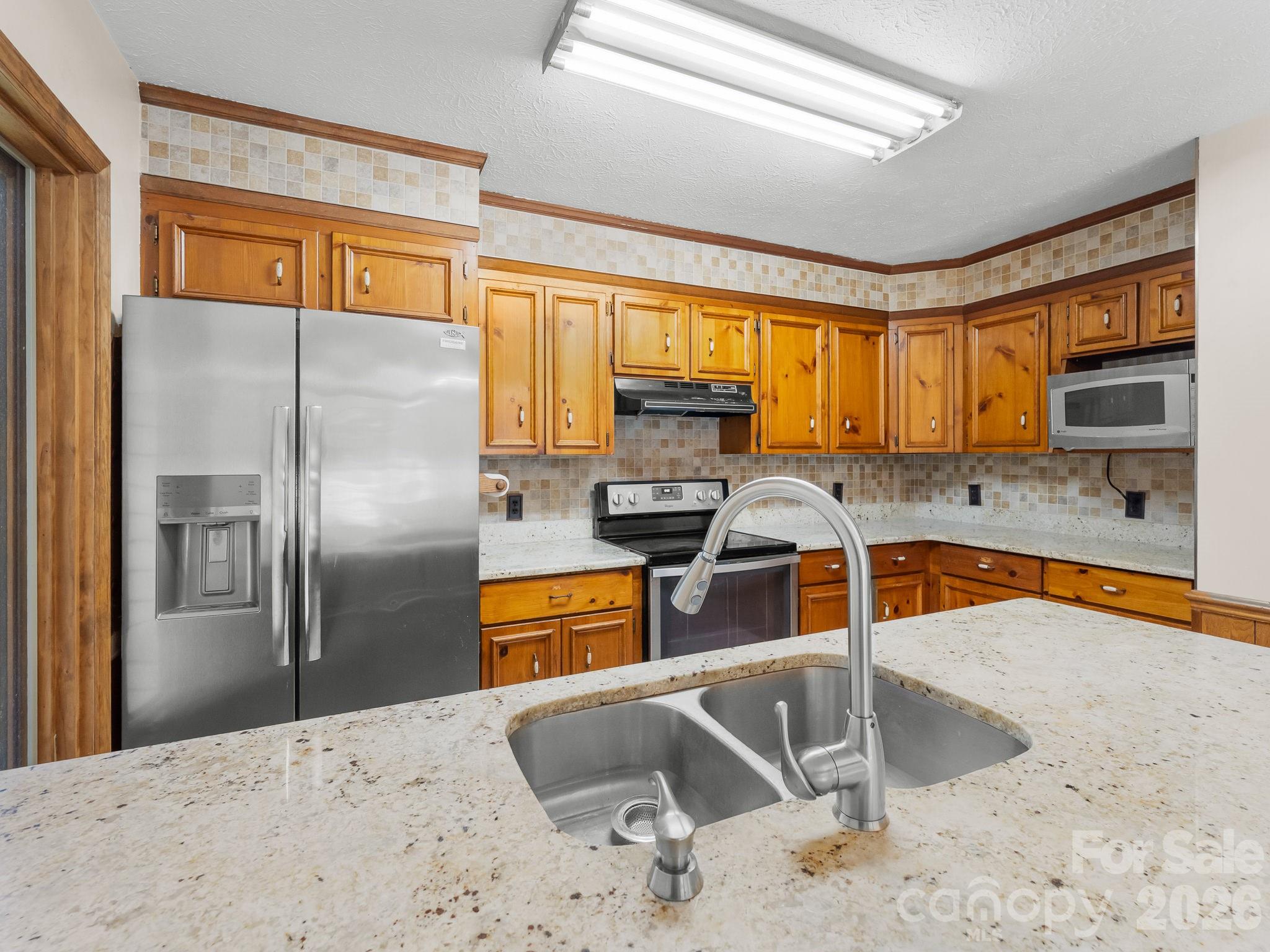 40 Country Bear Lane — Flat Rock