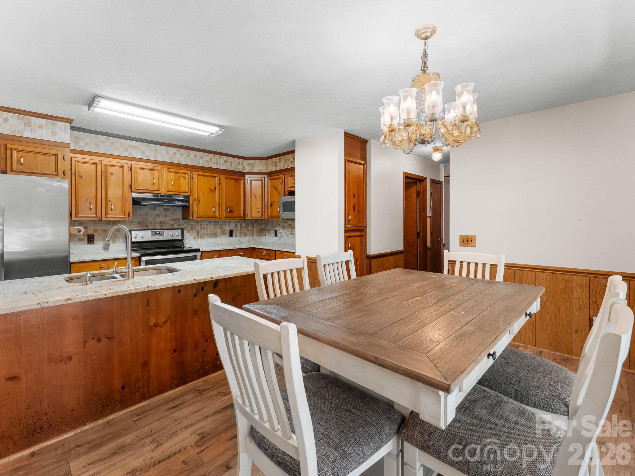 40 Country Bear Lane — Flat Rock