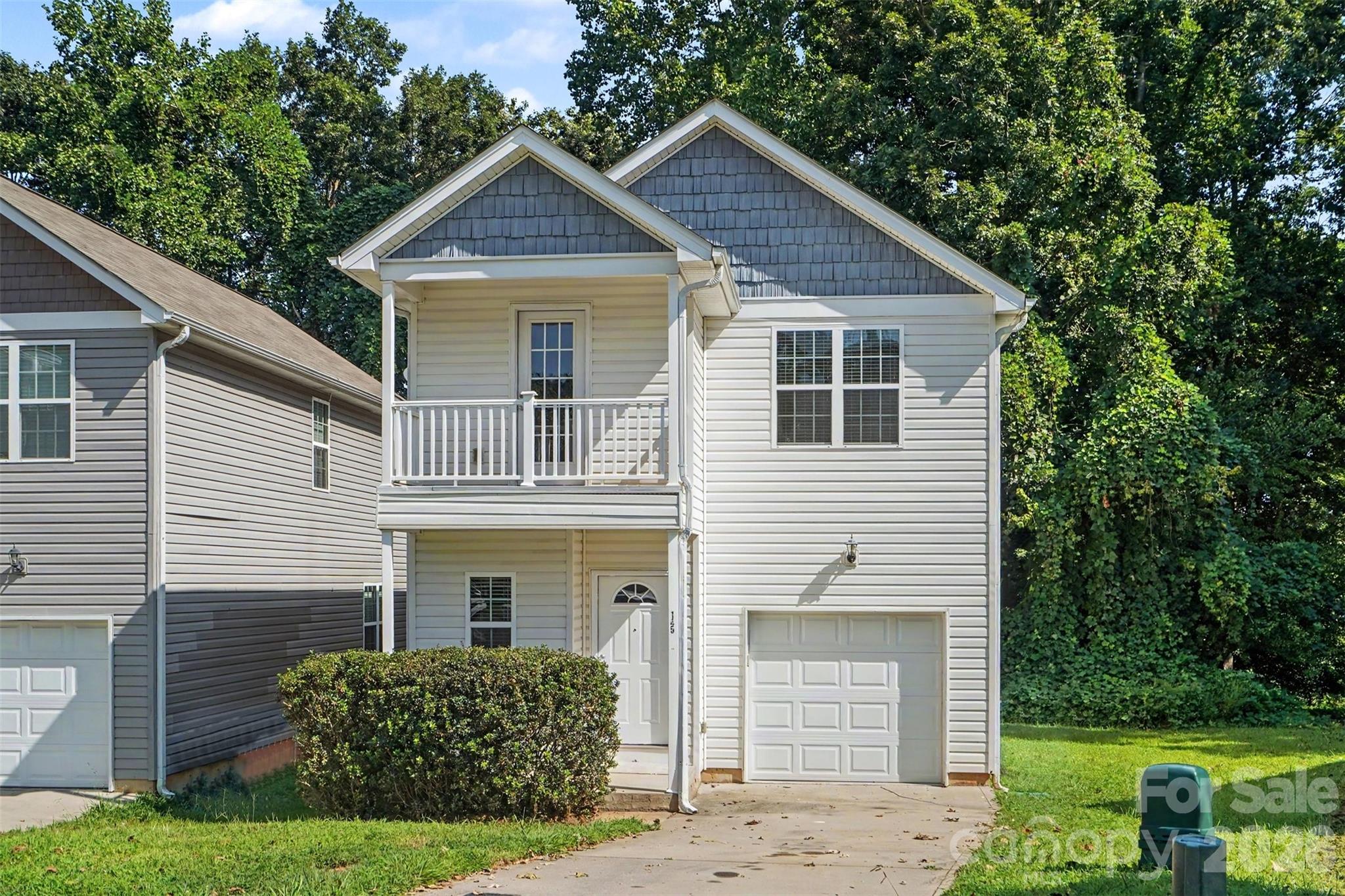 145 High Bluff Circle — Mooresville
