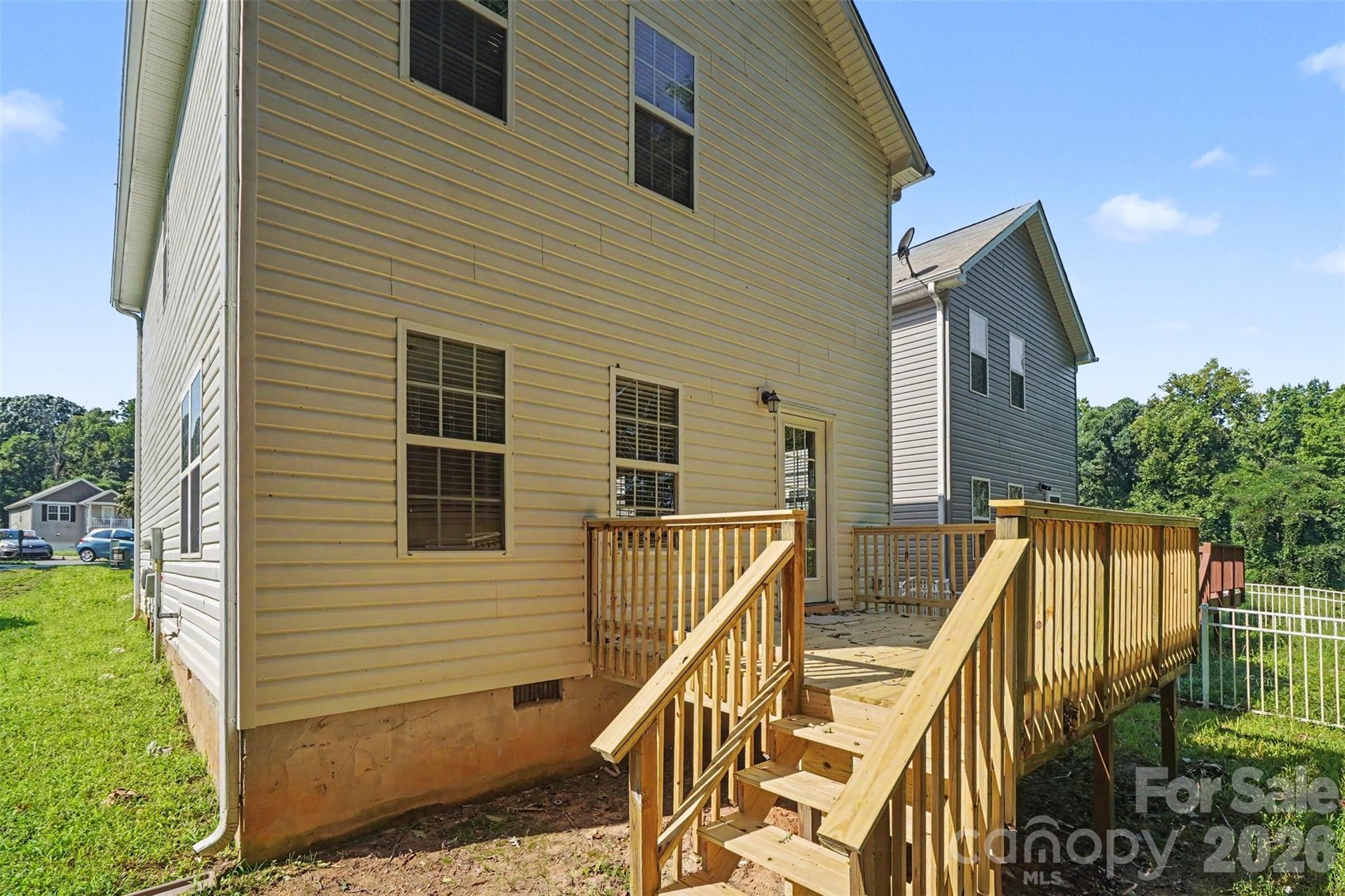 145 High Bluff Circle — Mooresville
