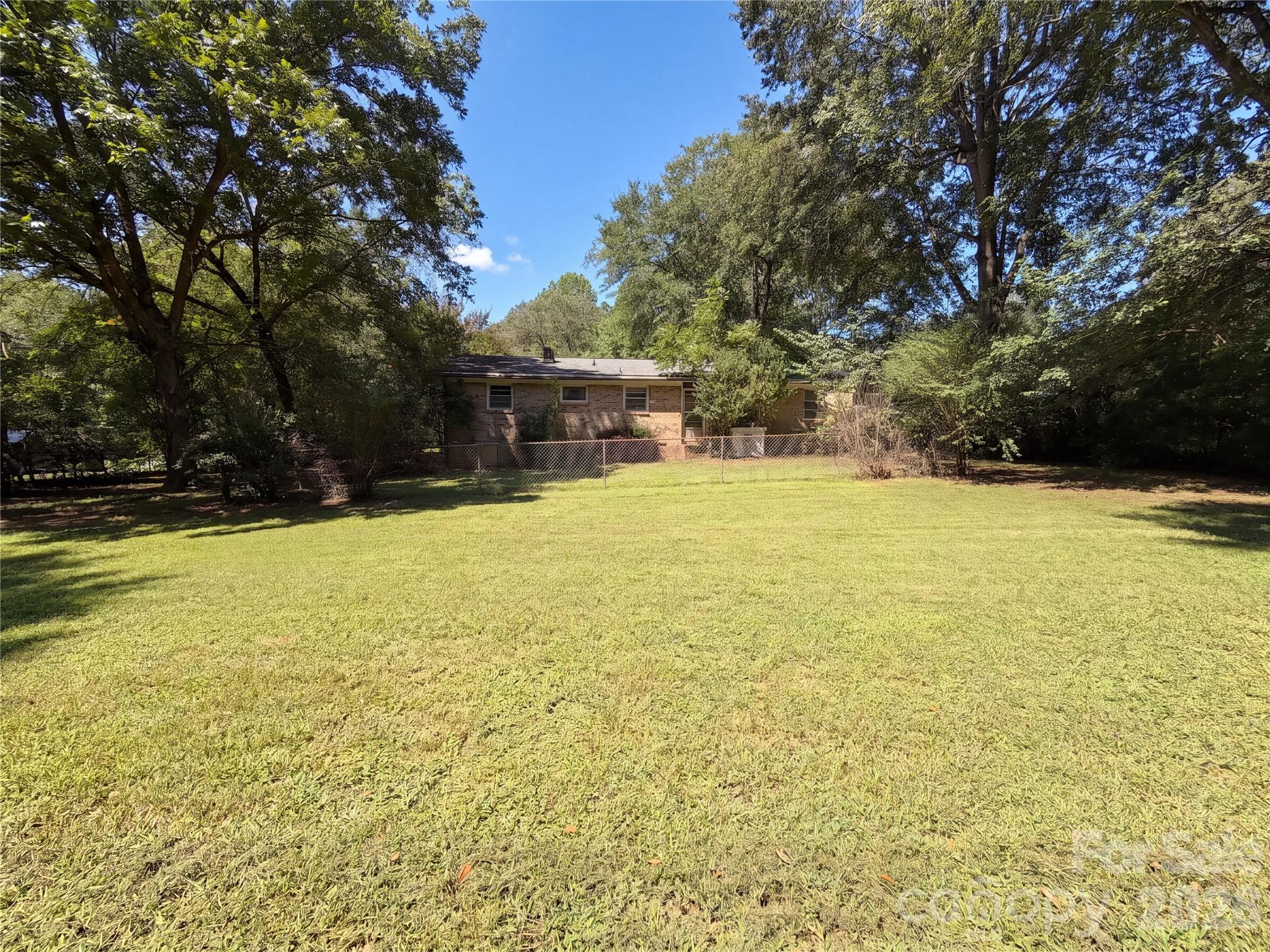 4736 Crowders Crest Drive — Gastonia