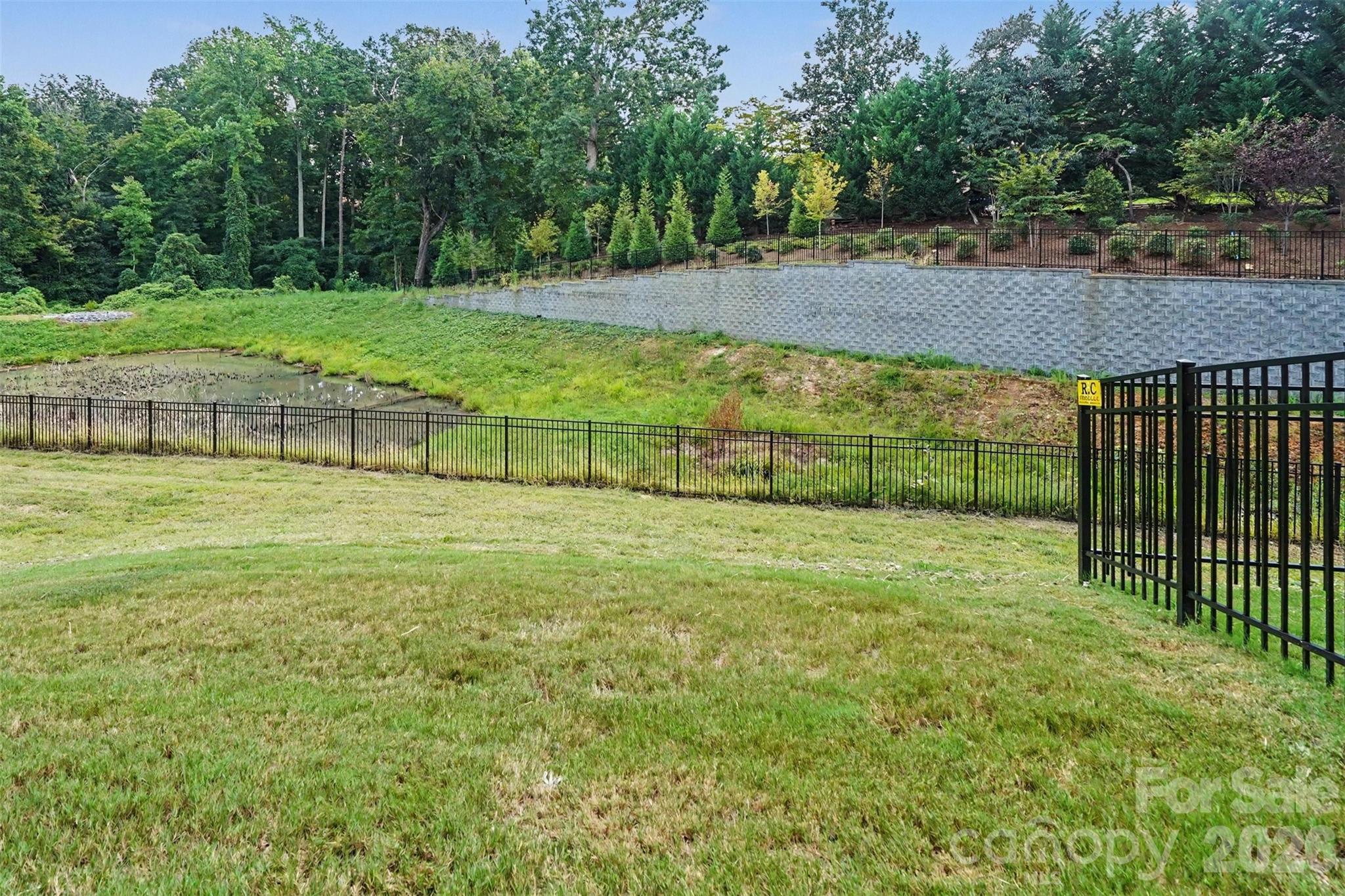 2139 Autumn Cyprus Avenue — Gastonia