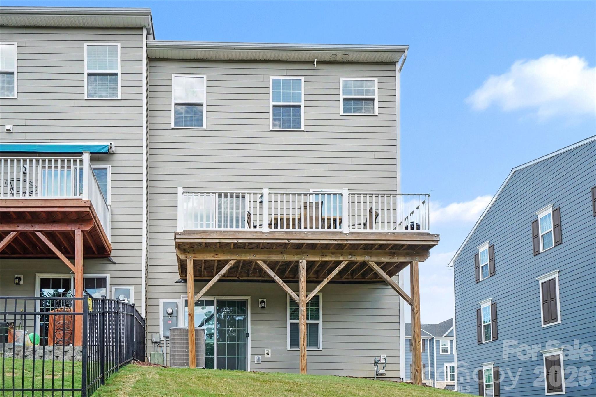 2139 Autumn Cyprus Avenue — Gastonia