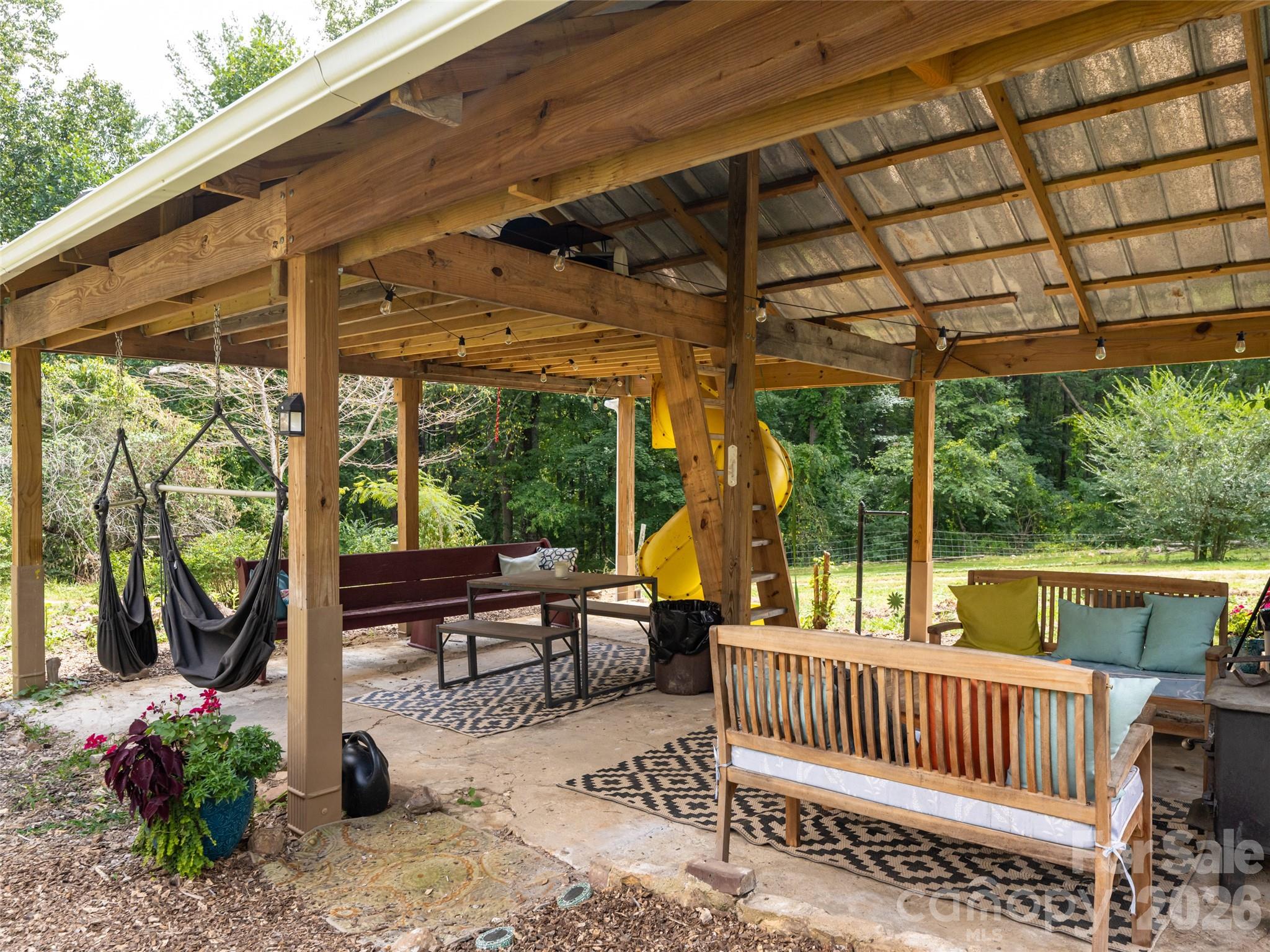 518 Onteora Boulevard — Asheville