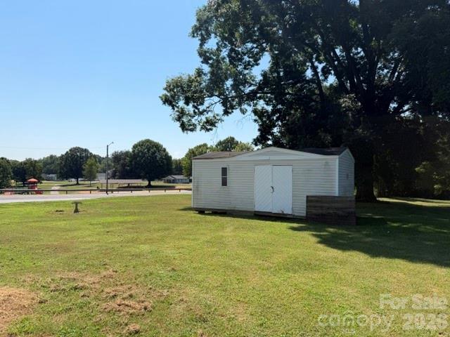 1722 Unity Drive — Statesville