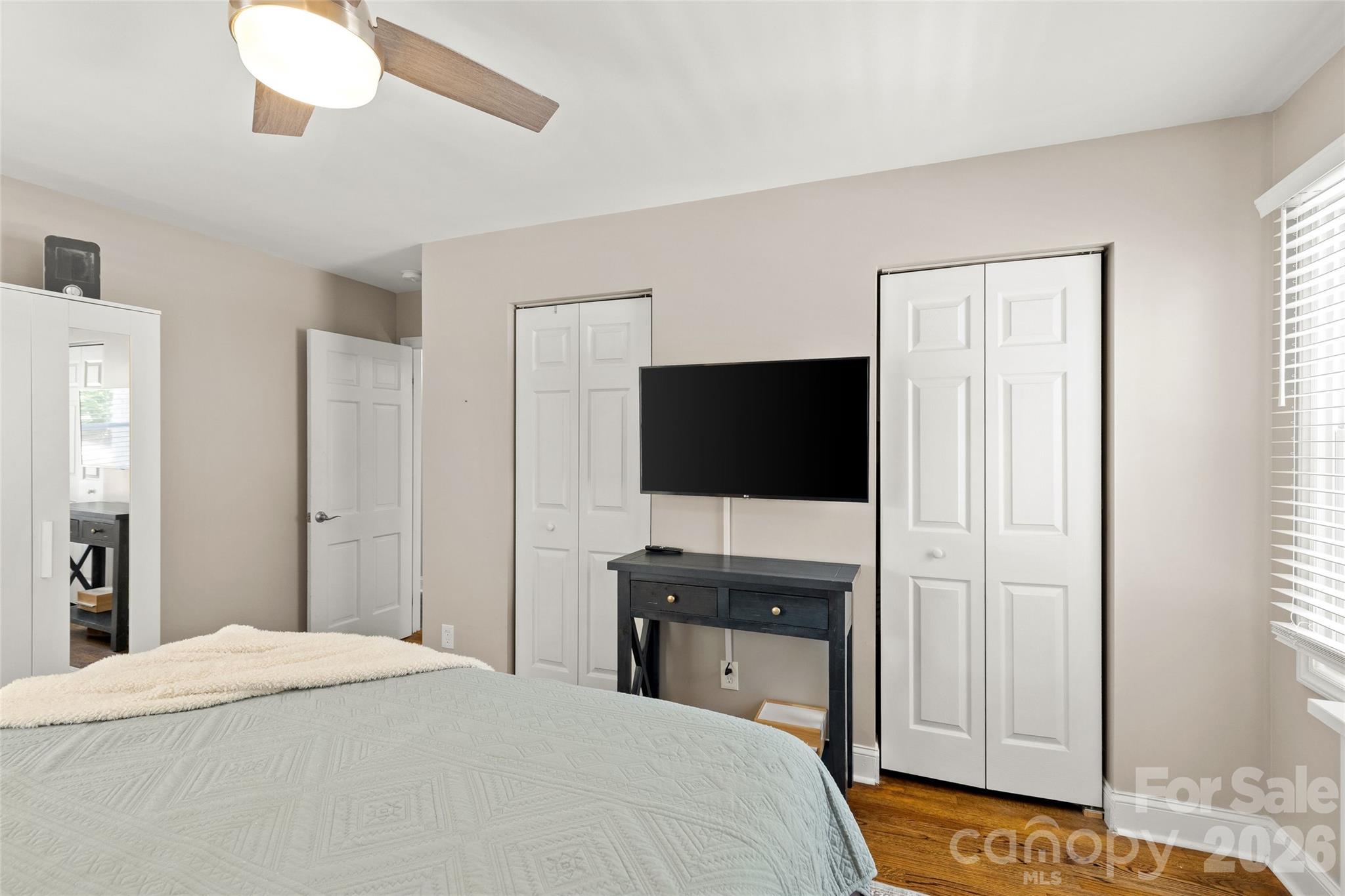 6623 Long Meadow Road — Charlotte