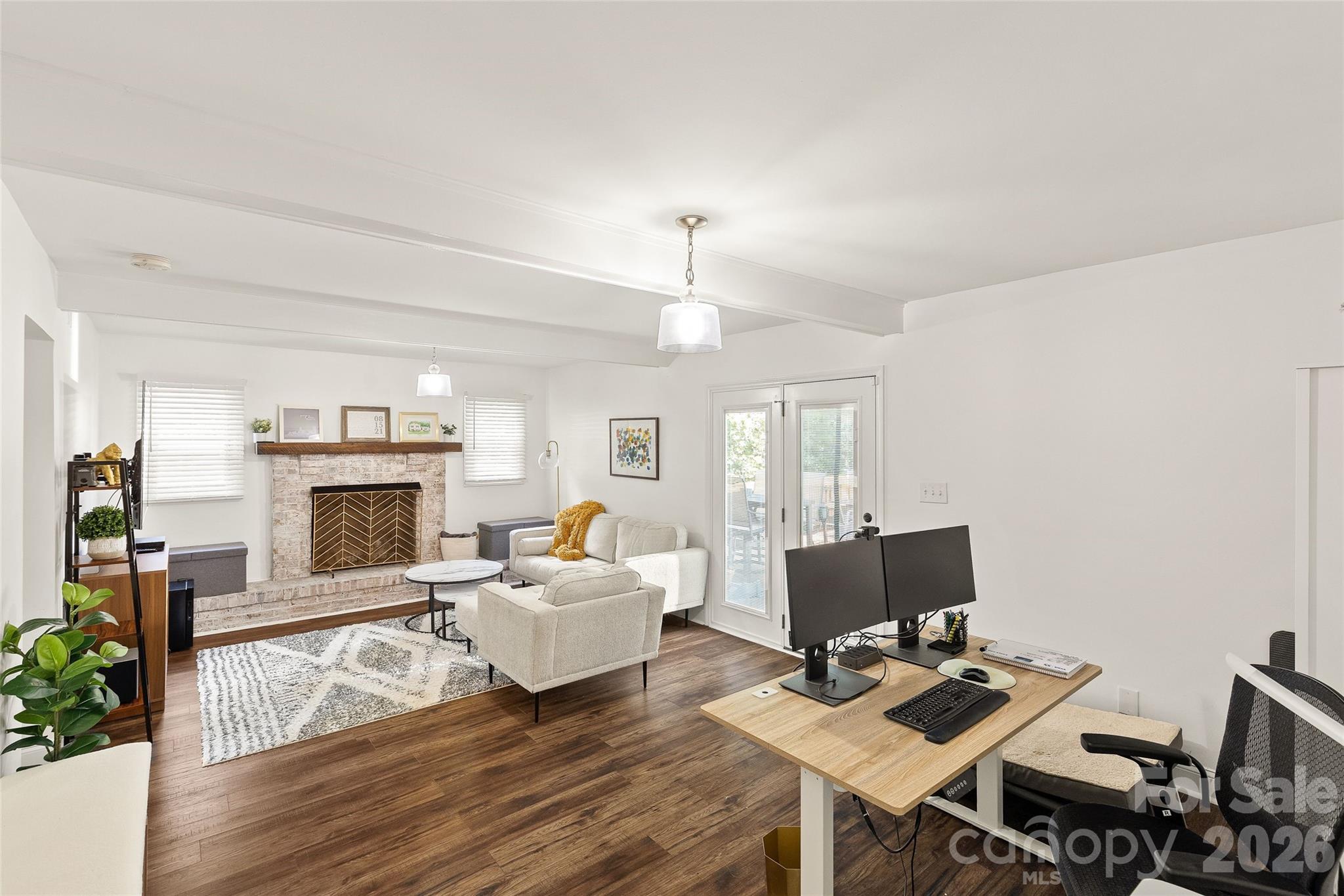 6623 Long Meadow Road — Charlotte