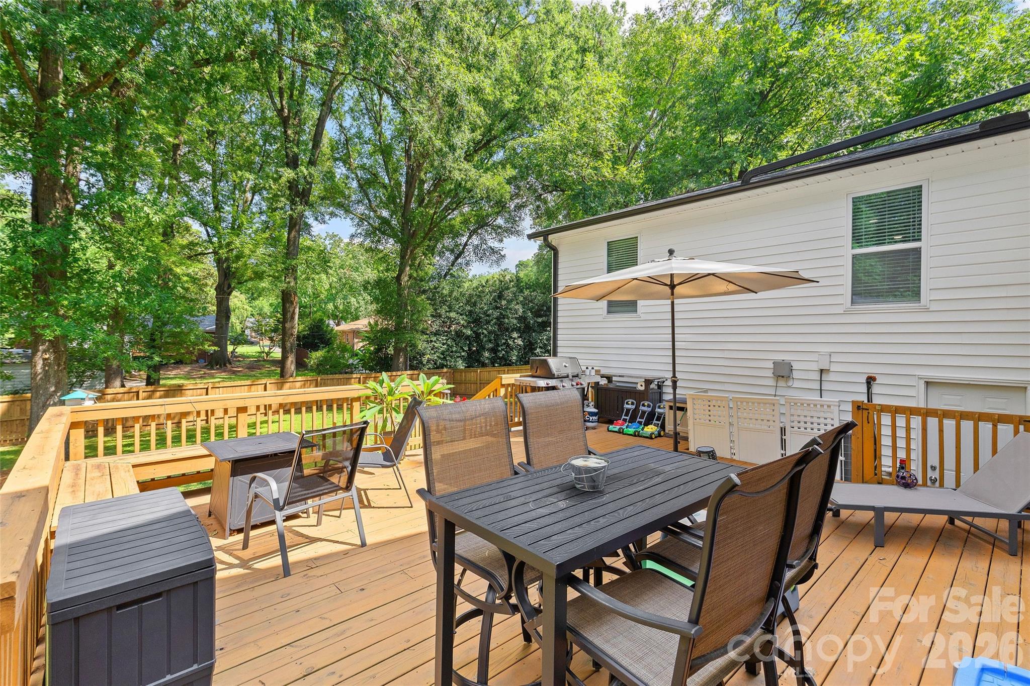 6623 Long Meadow Road — Charlotte
