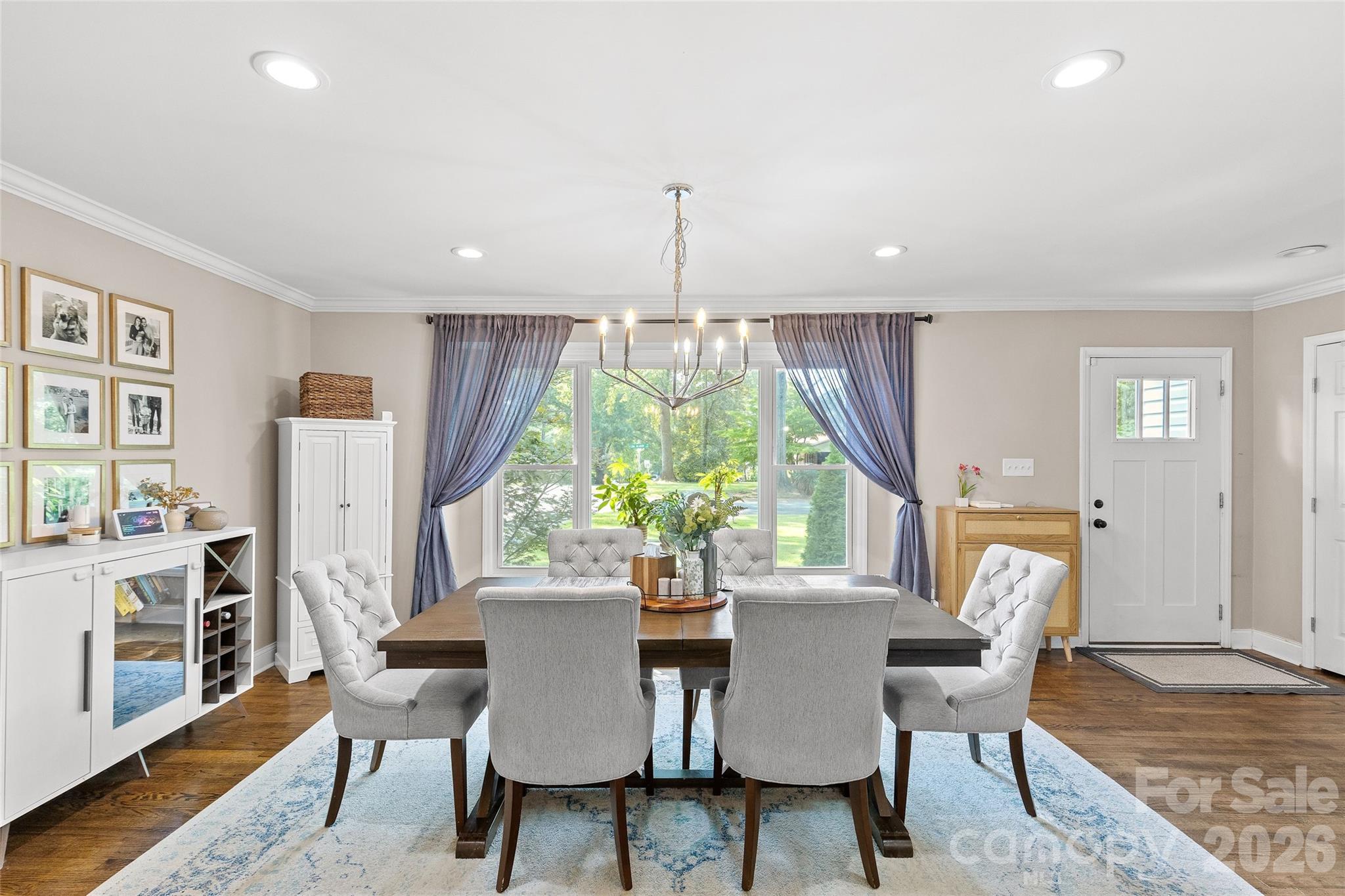6623 Long Meadow Road — Charlotte
