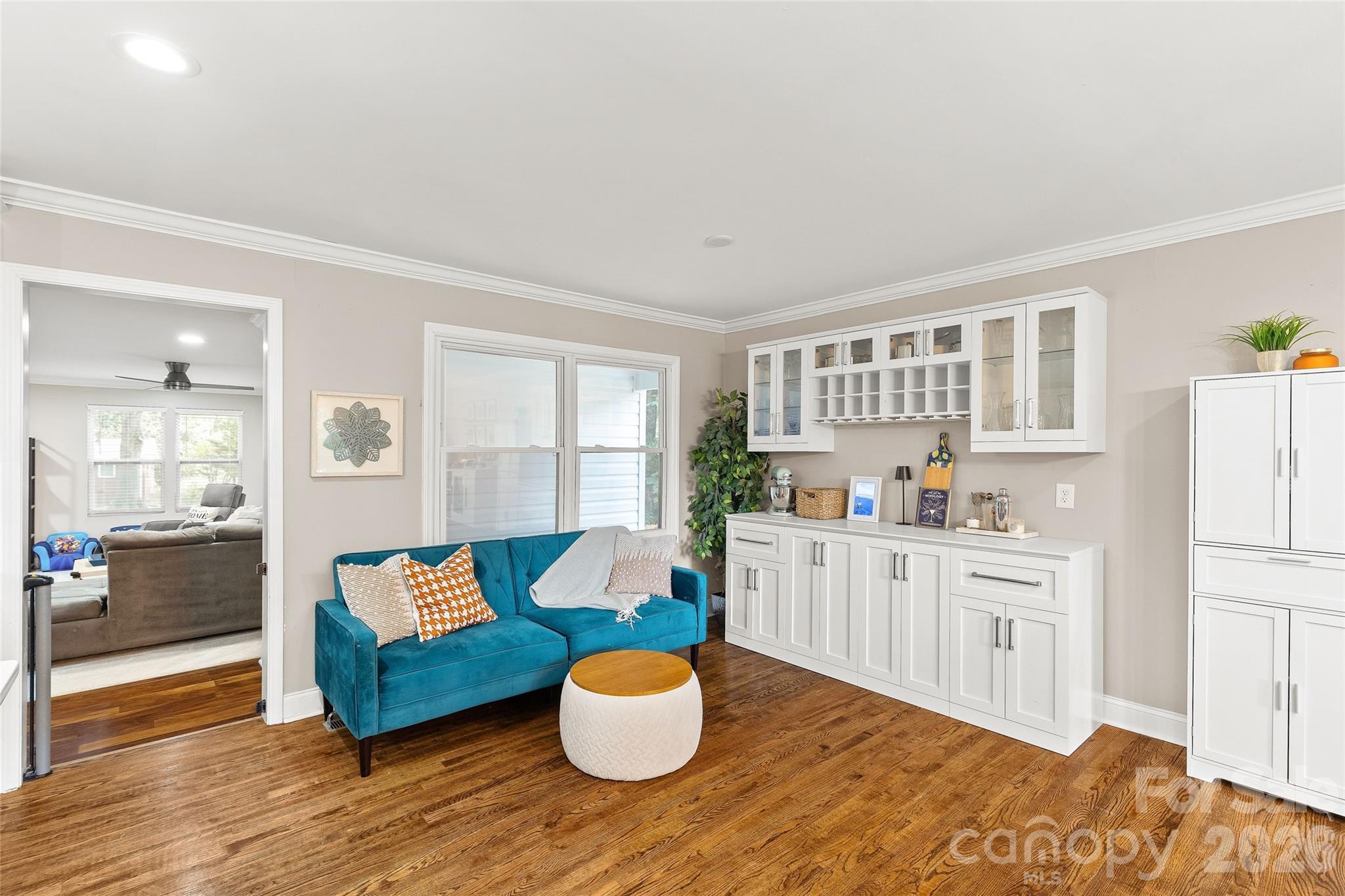 6623 Long Meadow Road — Charlotte