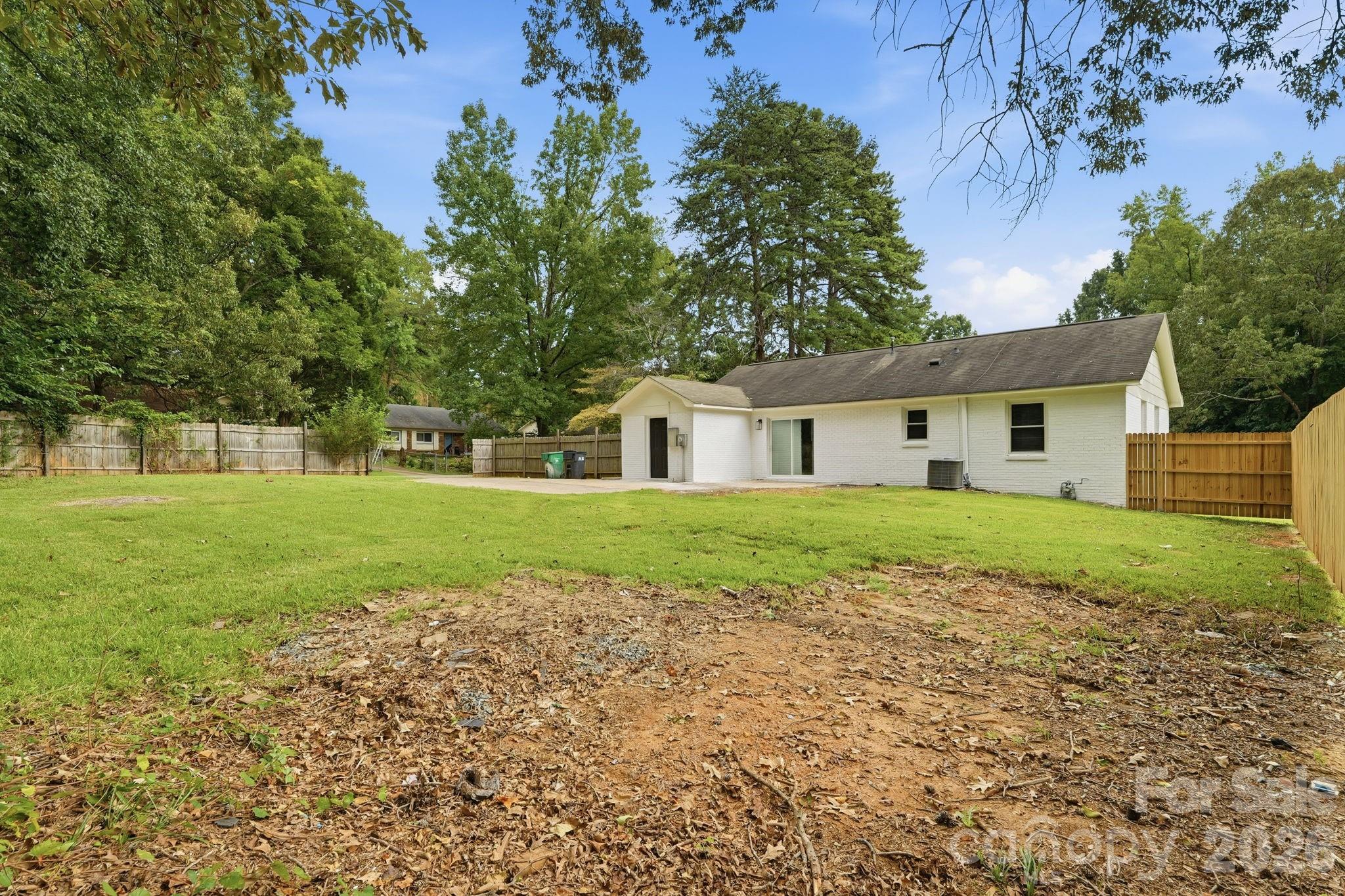 5233 Delivau Drive — Charlotte
