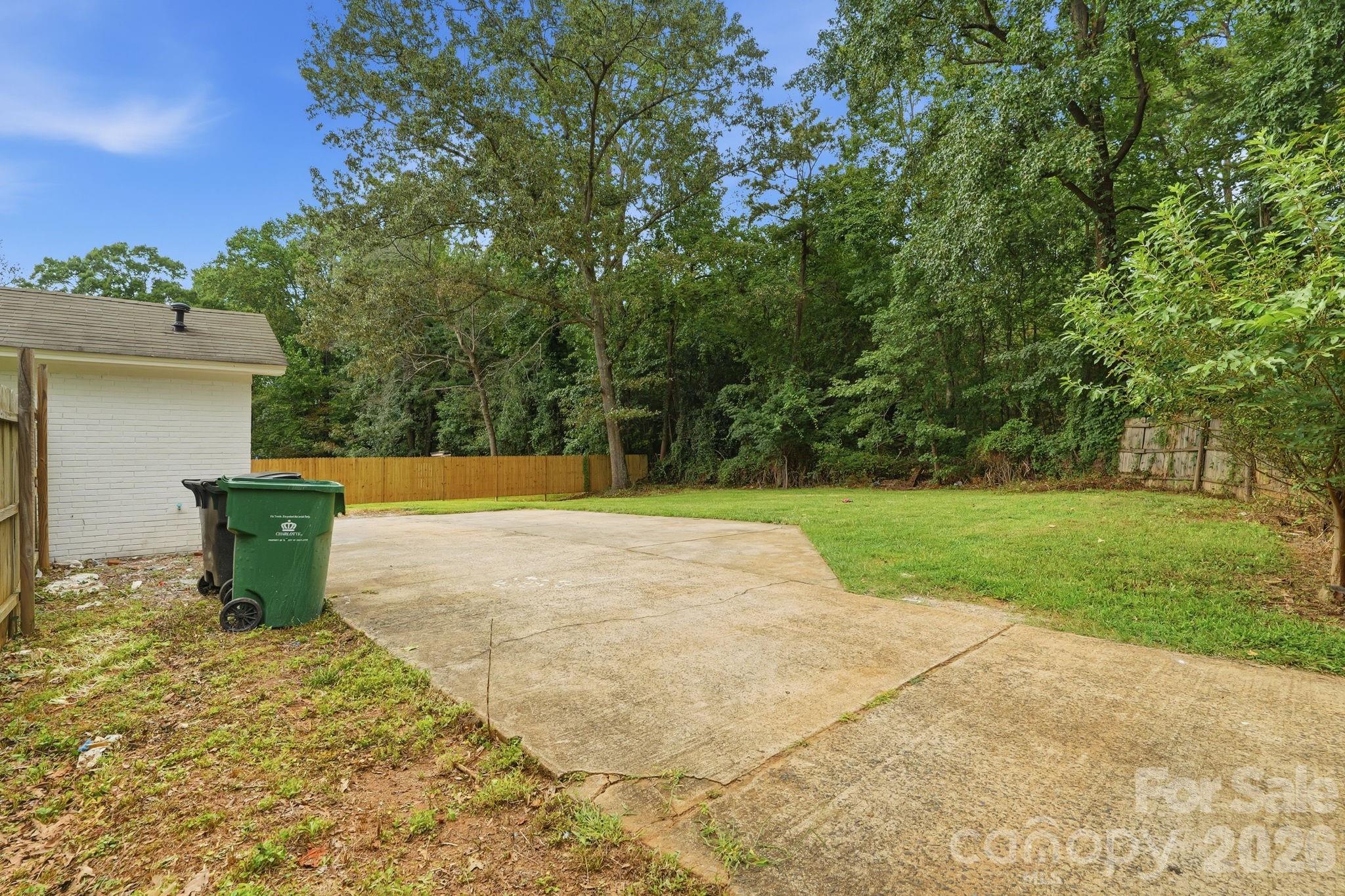5233 Delivau Drive — Charlotte