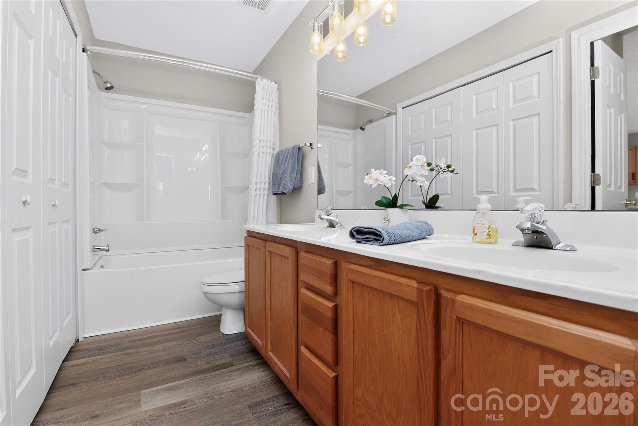 1712 Pergola Place — Charlotte